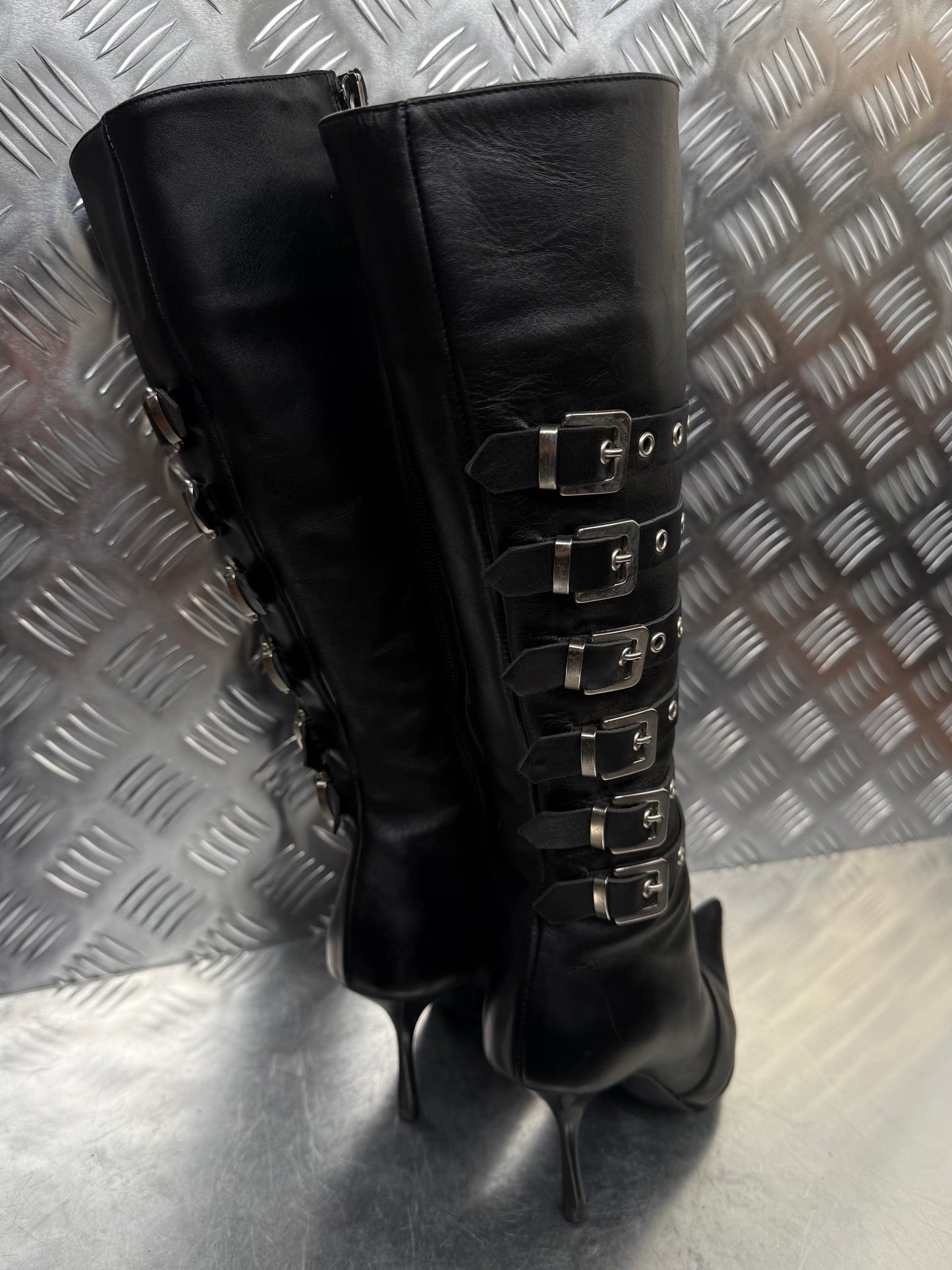 Vintage leather buckle boots TWINKLING GLOBAL