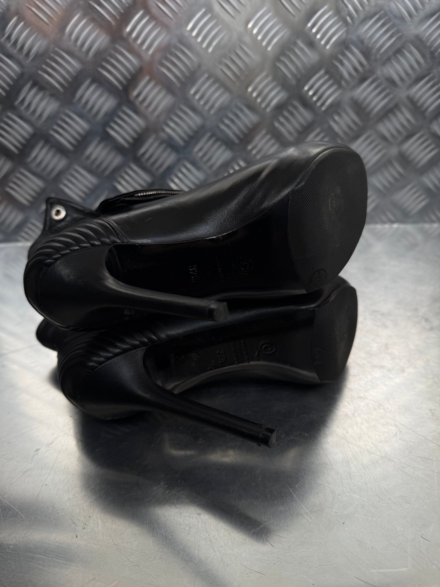 Alexander McQueen archive black leather ankle boots TWINKLING GLOBAL