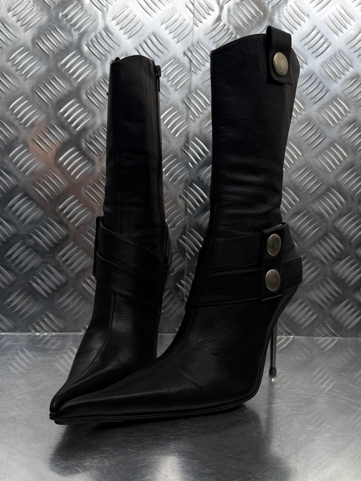 Vintage pointed leather boots TWINKLING GLOBAL