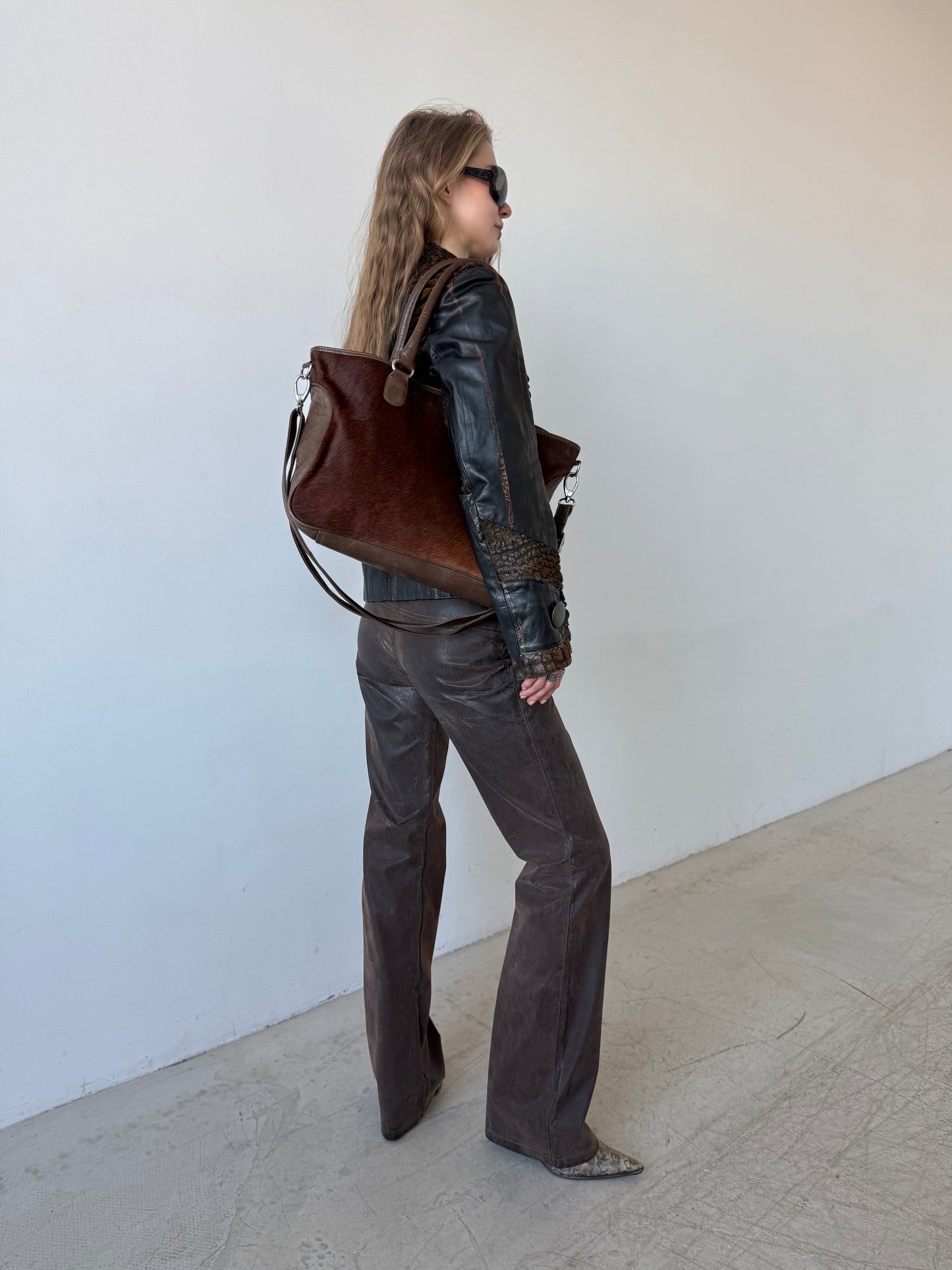 Vintage leather bag TWINKLING GLOBAL