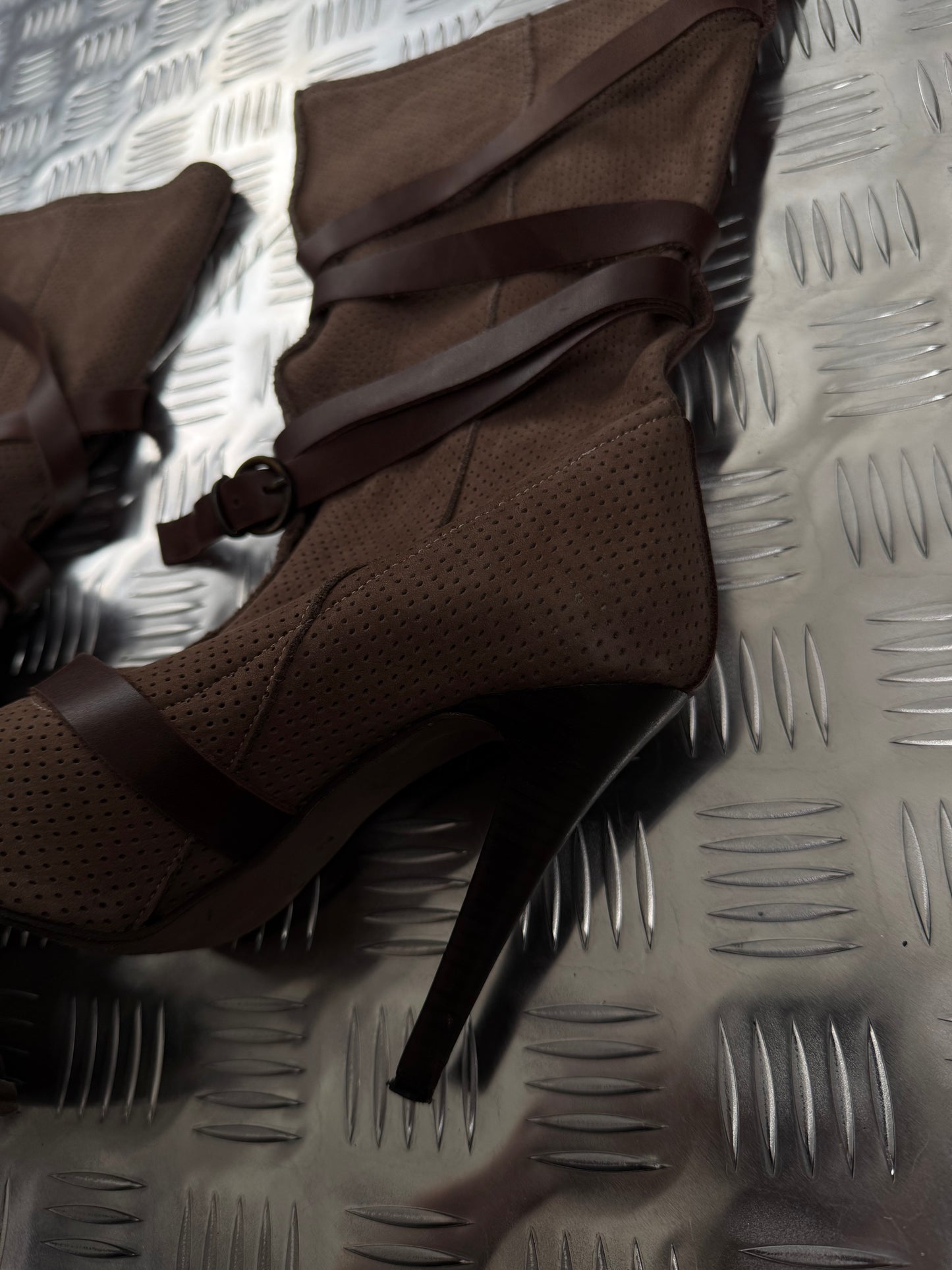 Vintage suede leather open-toe boots with straps TWINKLING GLOBAL