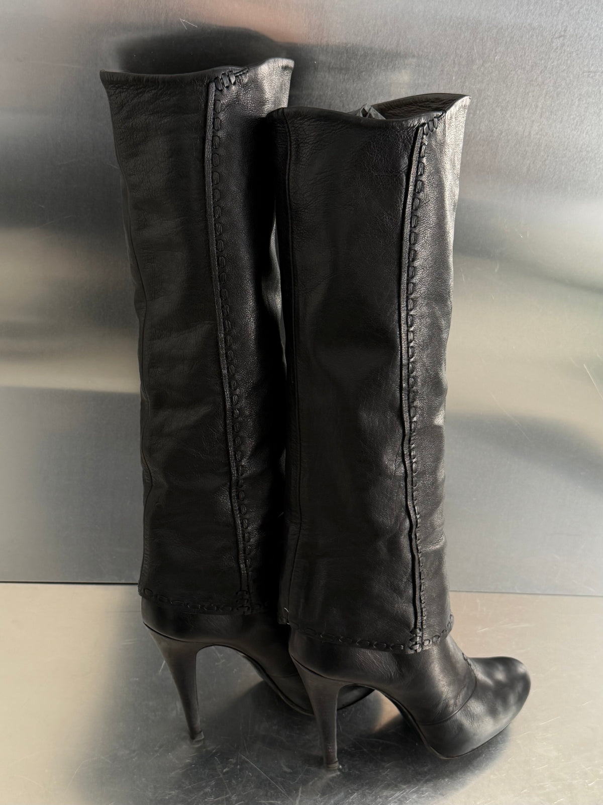 Vintage knee-high leather boots TWINKLING GLOBAL
