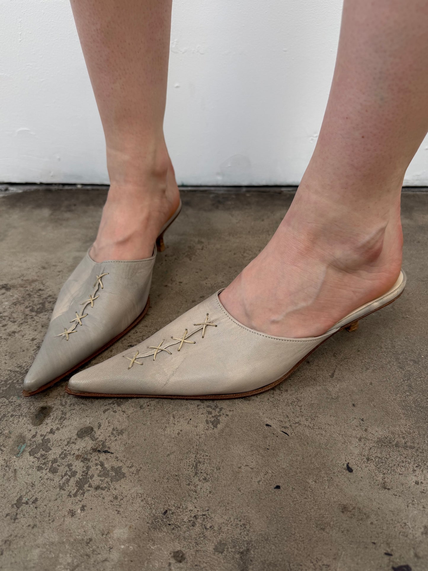 Vintage Italian leather mules TWINKLING GLOBAL