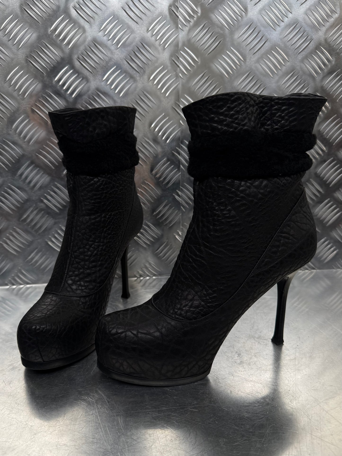 Yves Saint Laurent embossed leather ankle boots TWINKLING GLOBAL