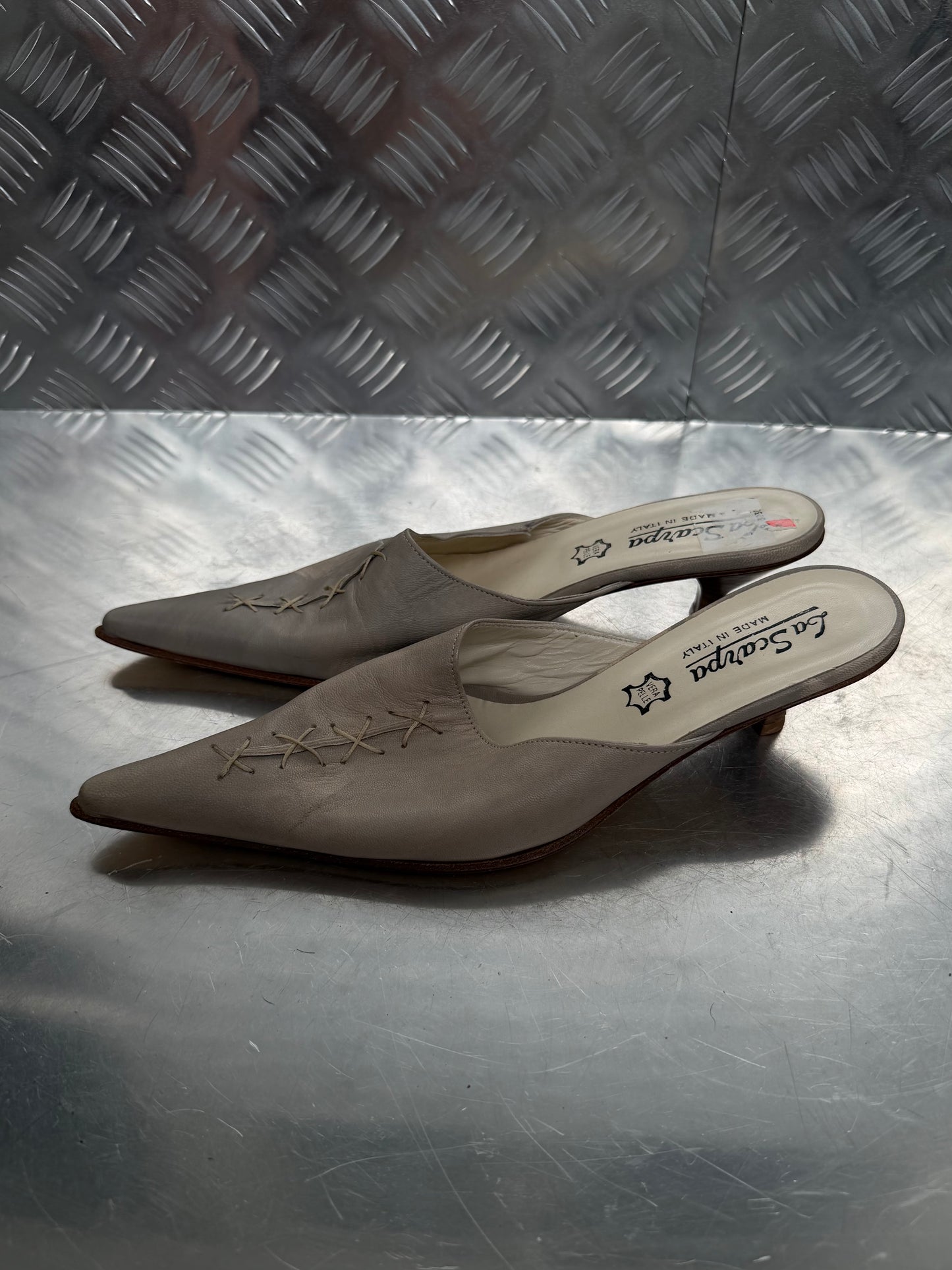 Vintage Italian leather mules TWINKLING GLOBAL