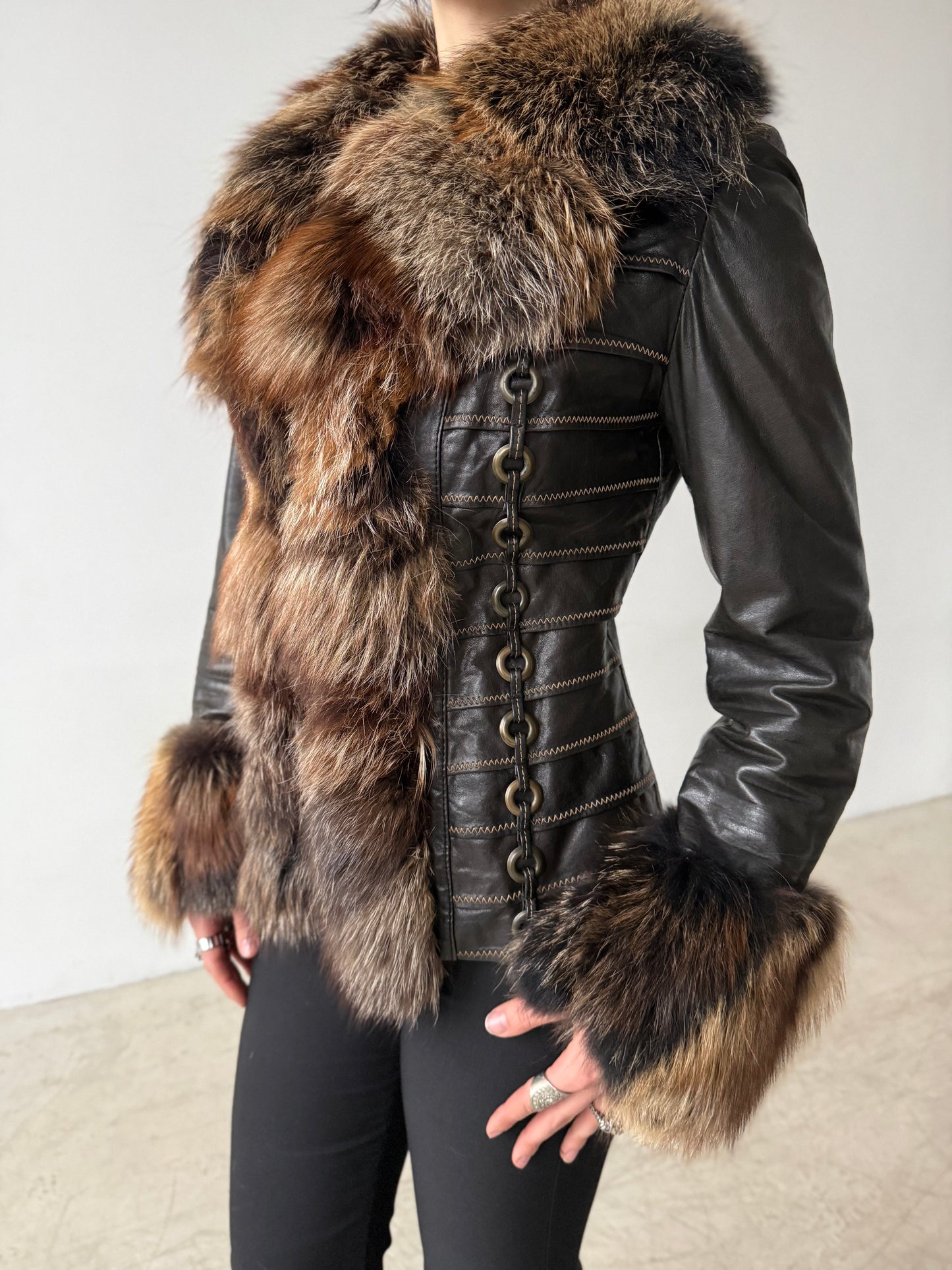 Vintage Leather Jacket TWINKLING GLOBAL