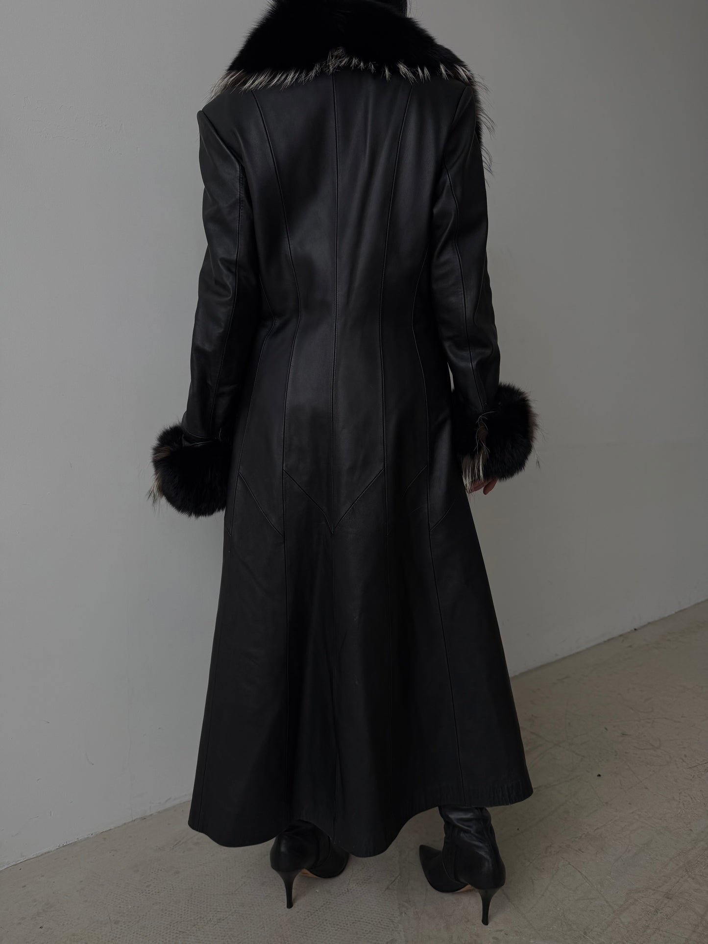 Vintage genuine leather maxi coat TWINKLING GLOBAL