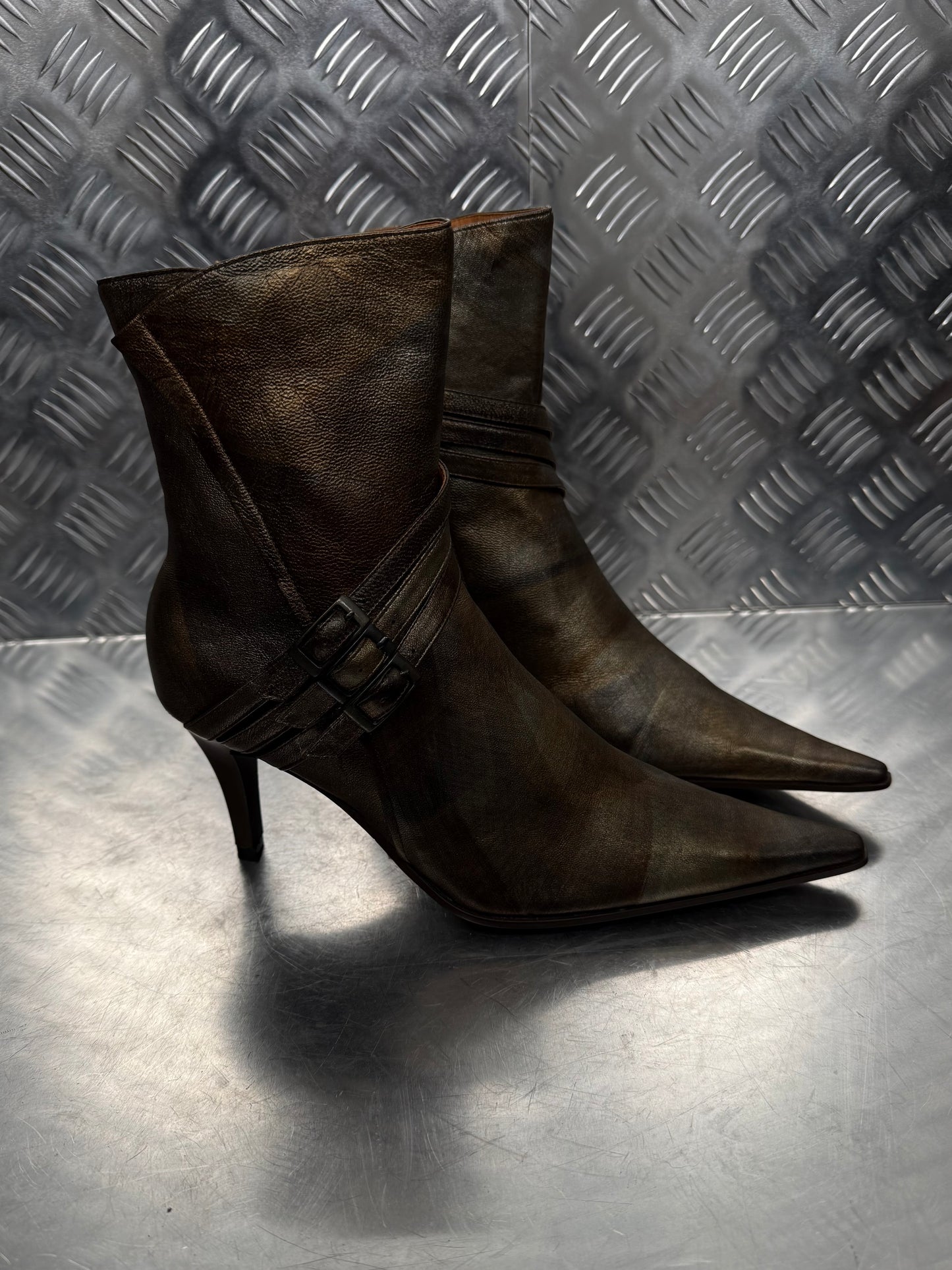 Vintage Italian leather ankle boots TWINKLING GLOBAL