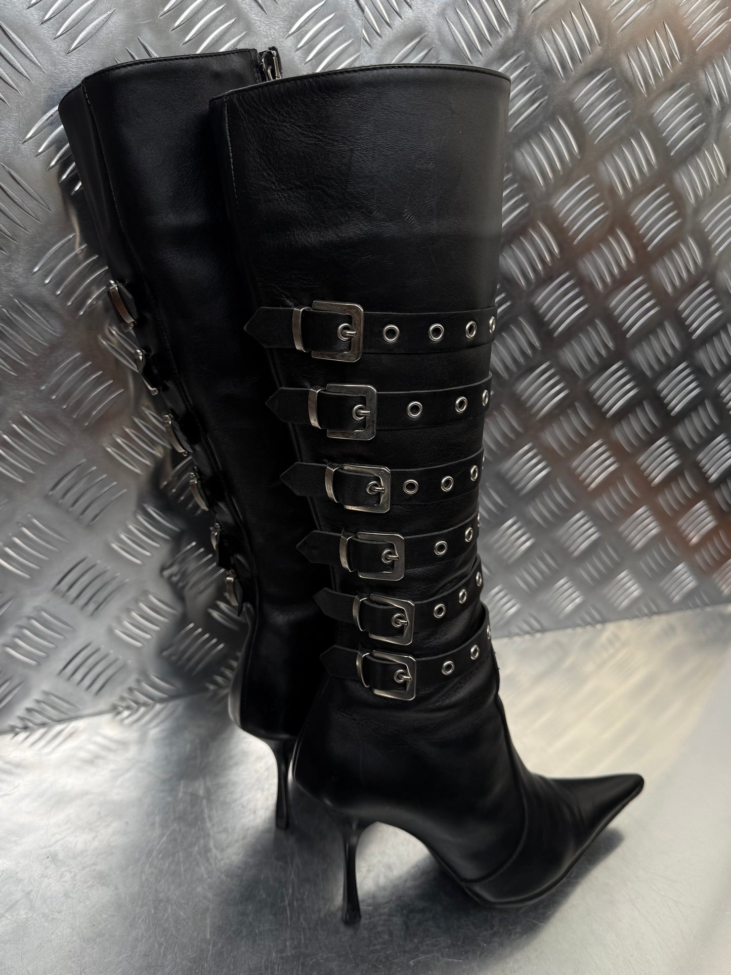 Vintage leather buckle boots TWINKLING GLOBAL
