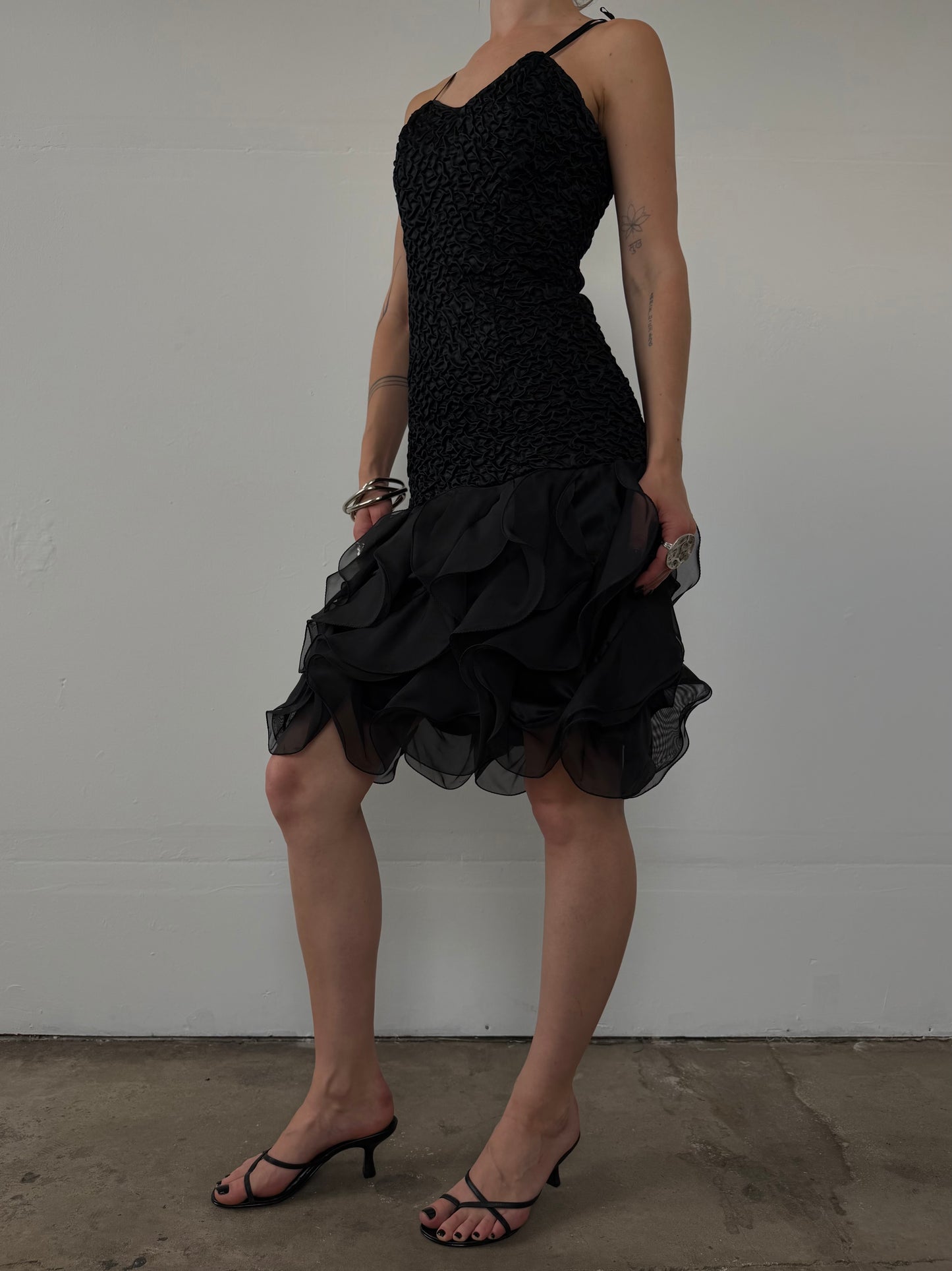 Vintage black ruffle dress TWINKLING GLOBAL