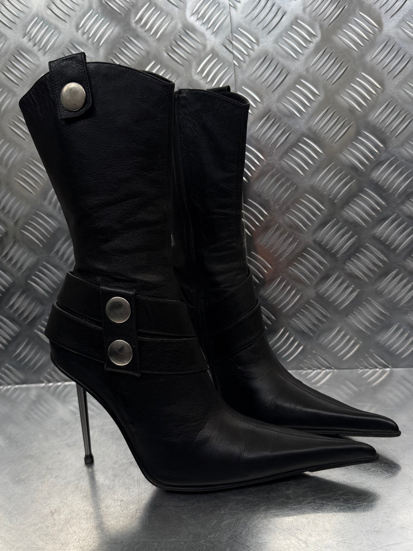 Vintage pointed leather boots TWINKLING GLOBAL