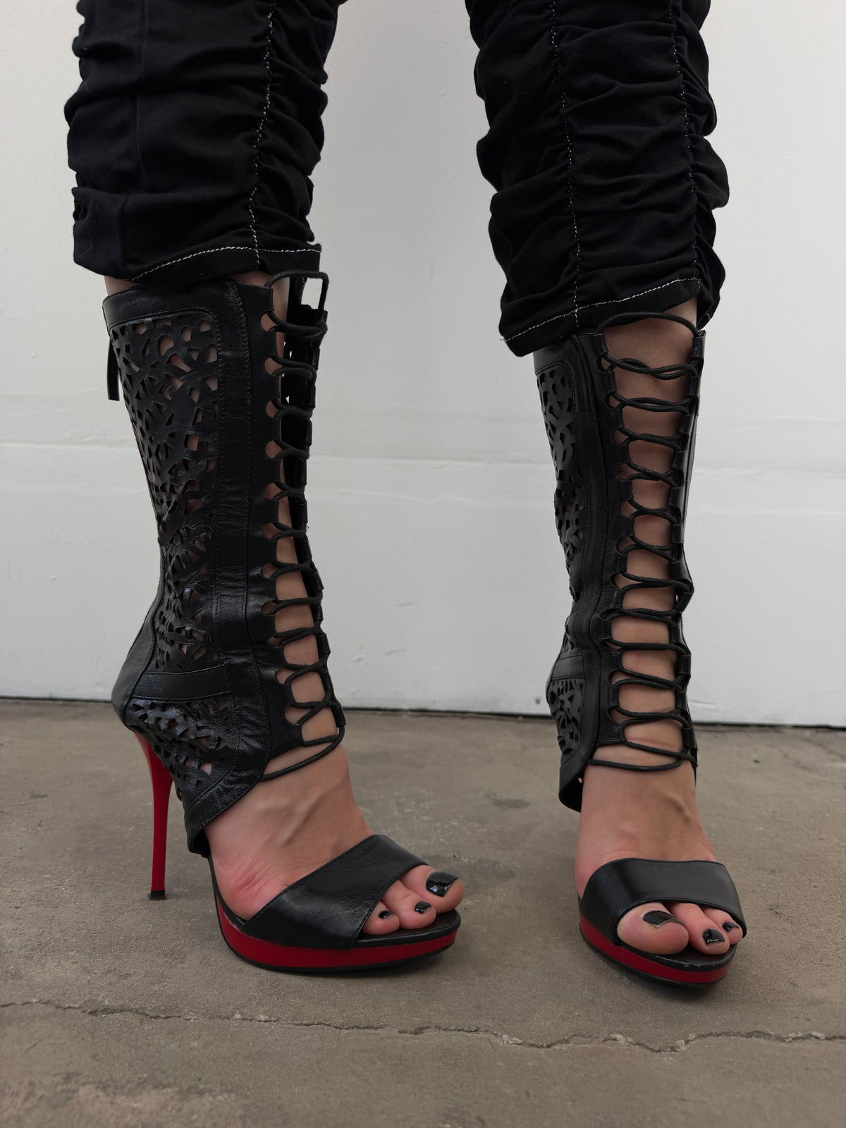 Vintage Luciano Carvari black gladiator heels with red heel TWINKLING GLOBAL