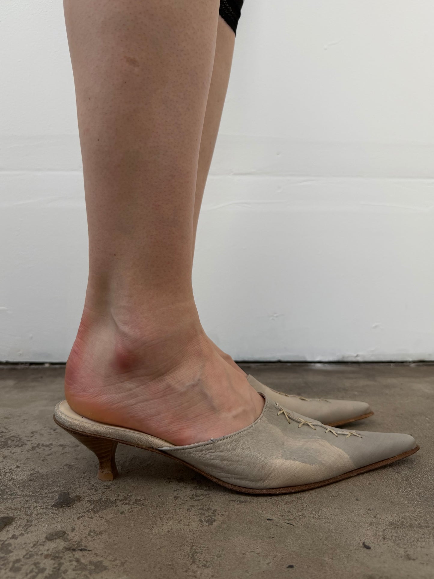 Vintage Italian leather mules TWINKLING GLOBAL