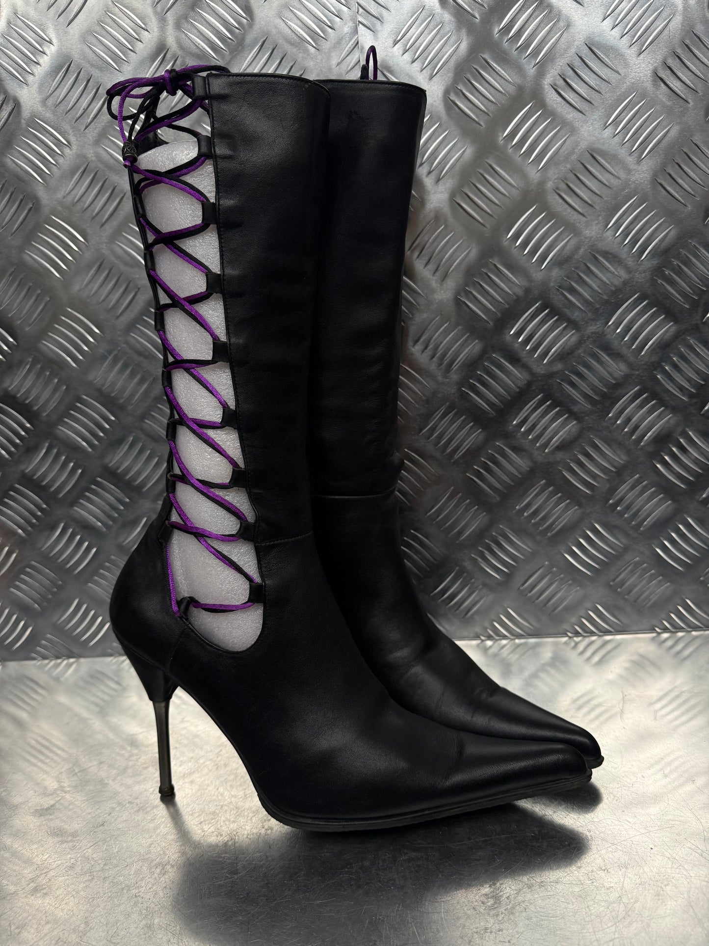 Vintage Italian Laced Leather Heeled Boots TWINKLING GLOBAL