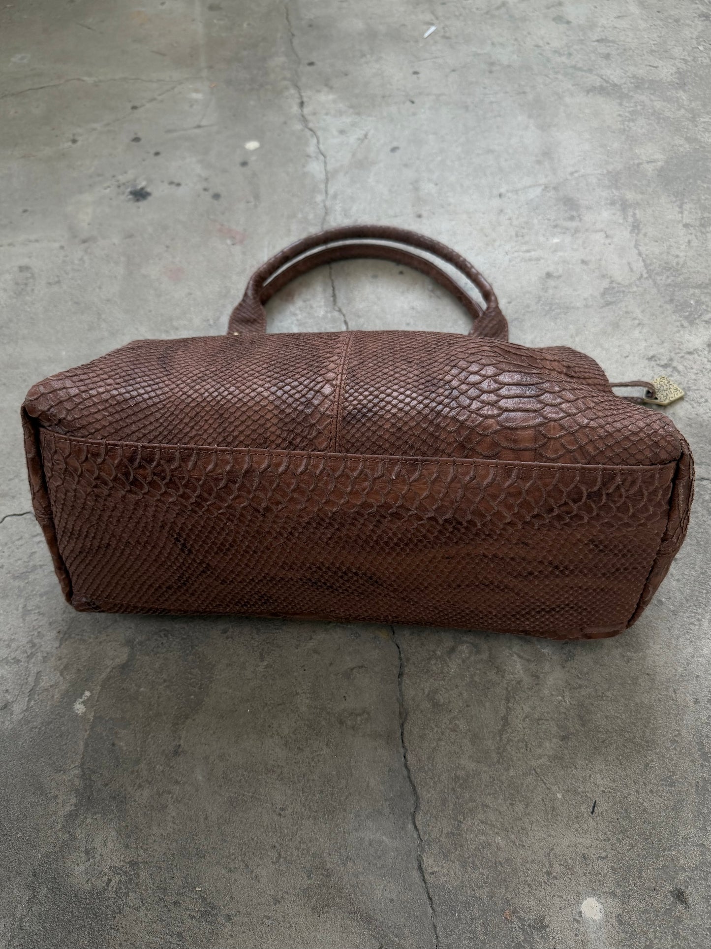 Vintage leather bag TWINKLING GLOBAL