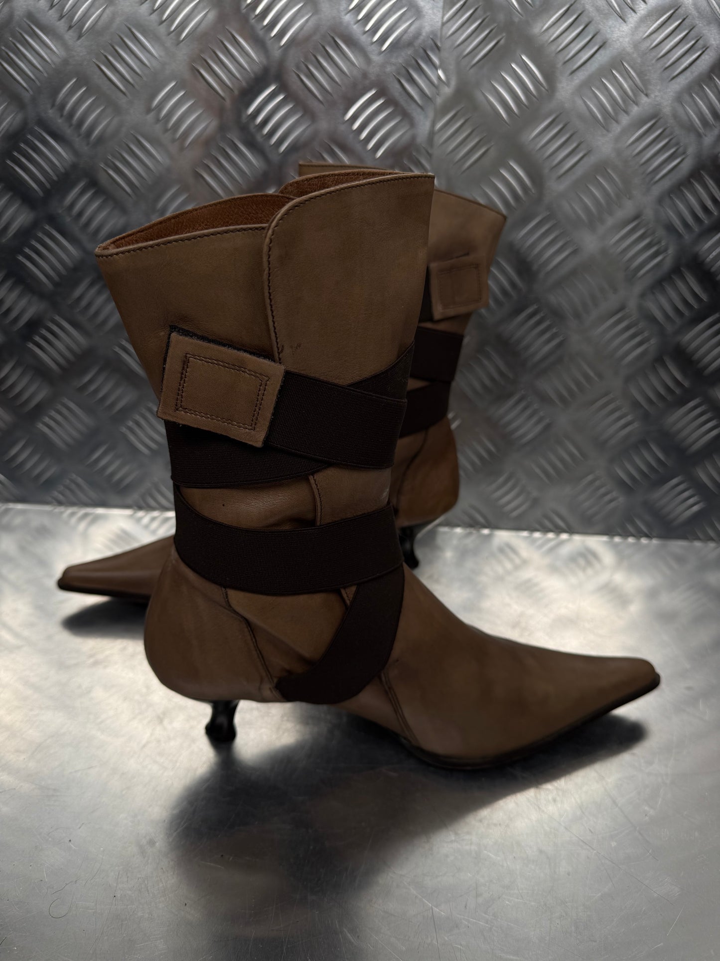 Vintage leather moto style ankle boots TWINKLING GLOBAL