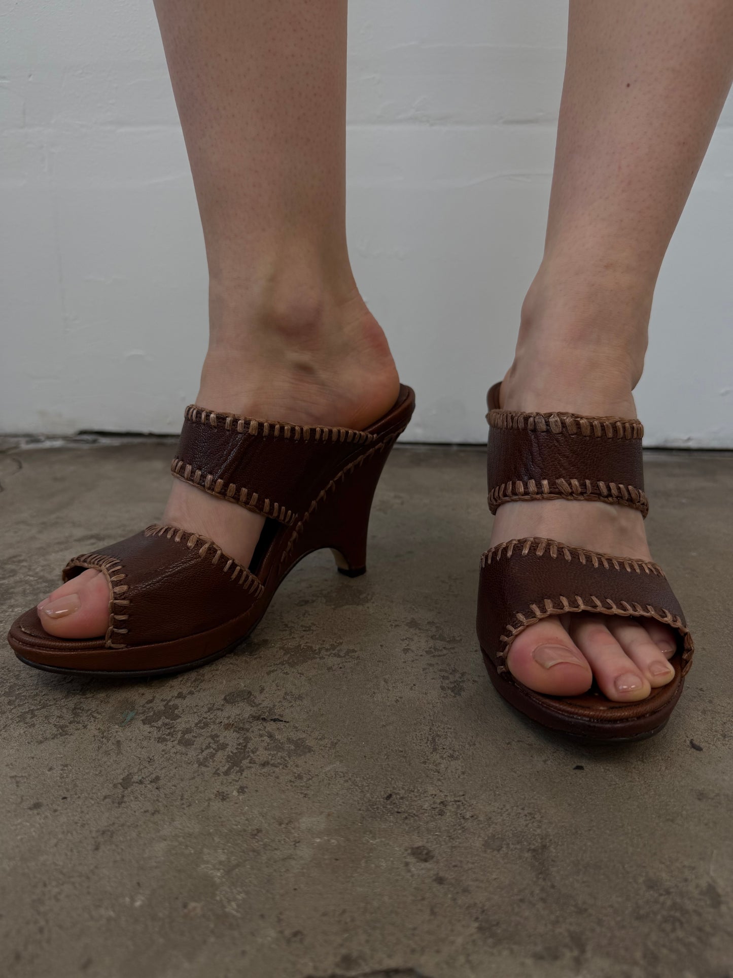 Vintage Italian leather platform mules TWINKLING GLOBAL