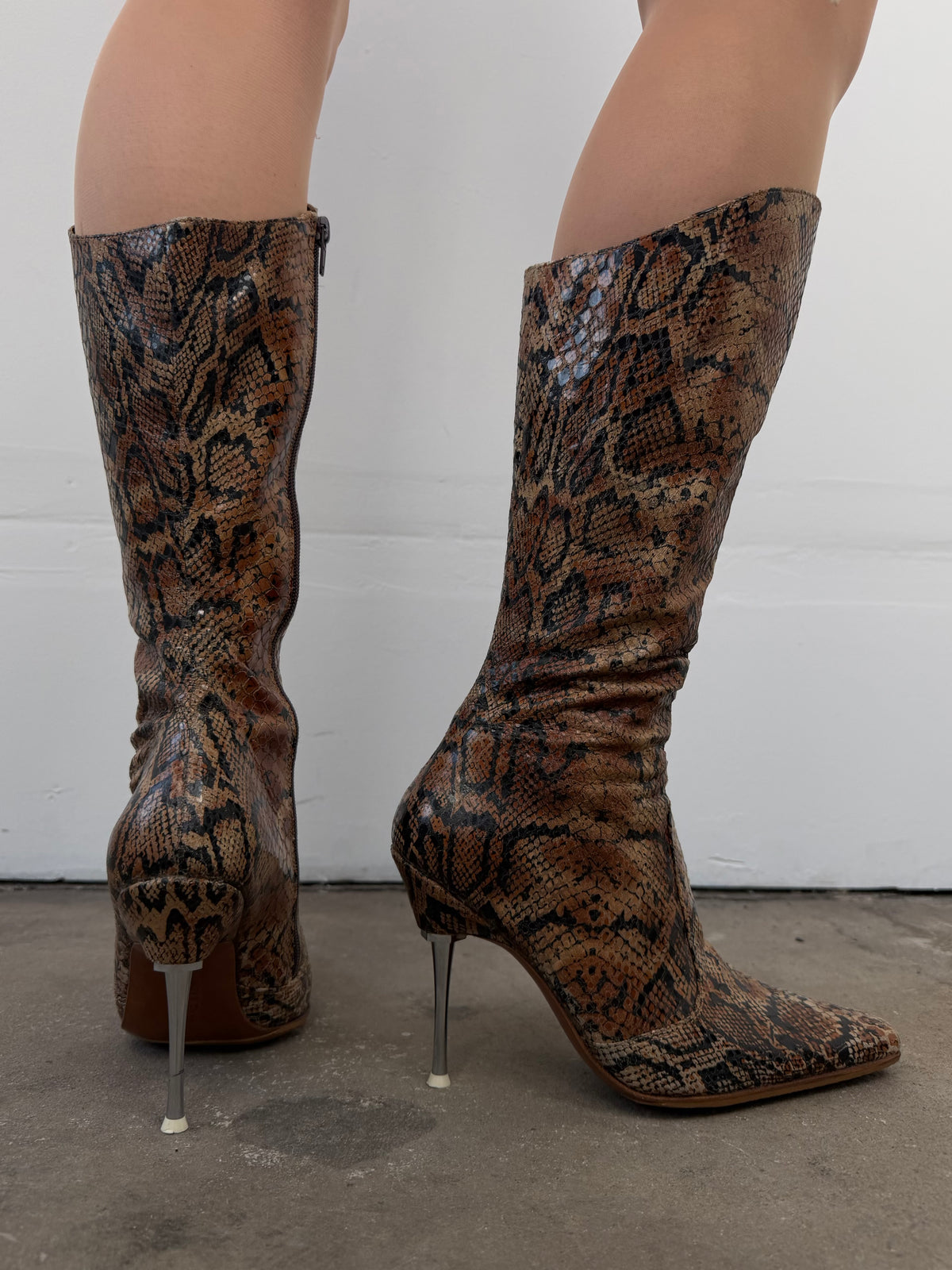 Vintage brown leather boots with metal heel TWINKLING GLOBAL