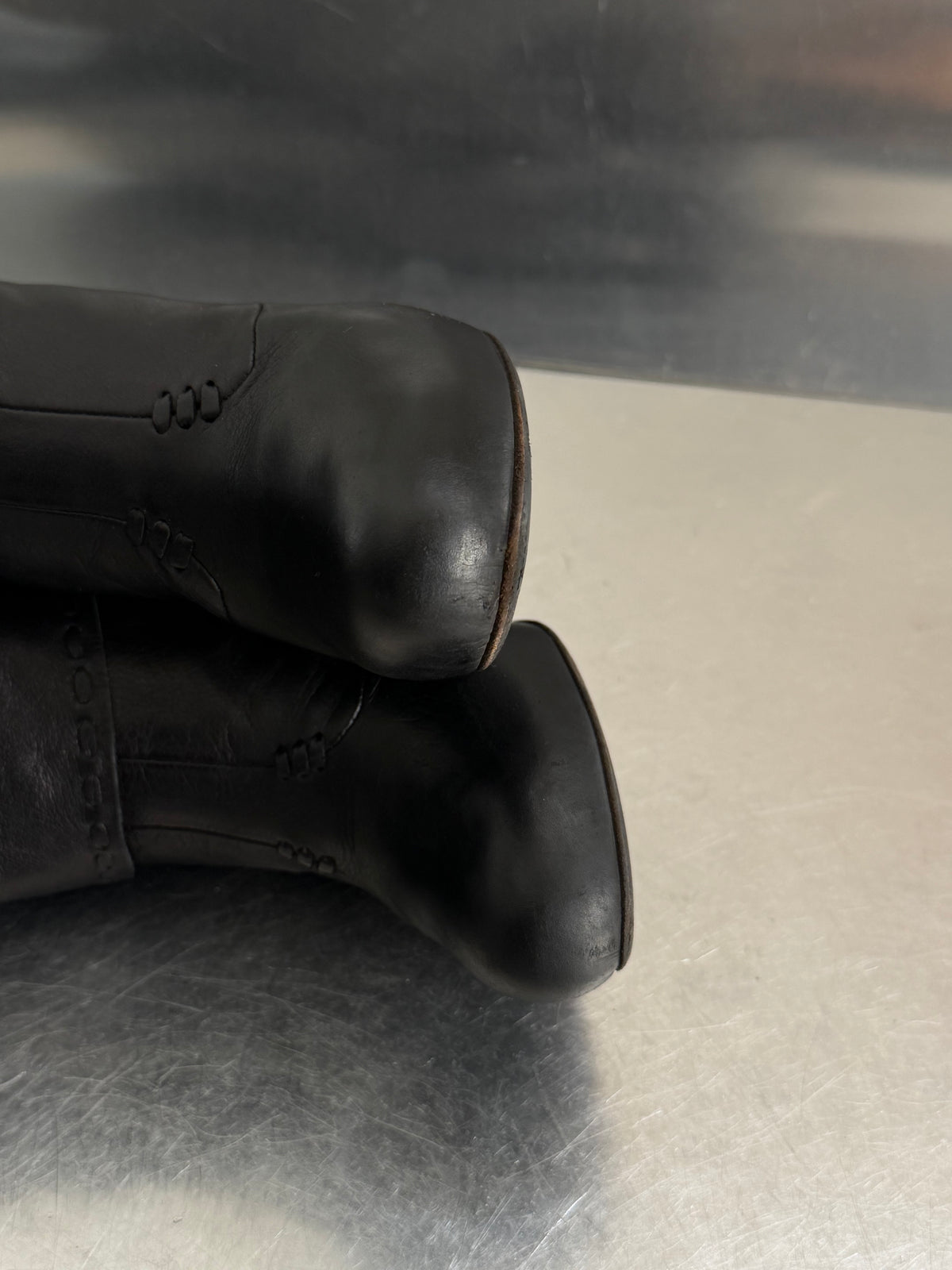 Vintage knee-high leather boots TWINKLING GLOBAL