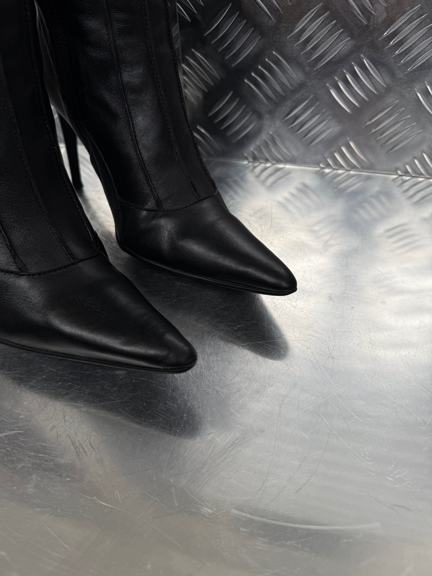 Vintage black leather Buffalo knee-high boots with stiletto heel TWINKLING GLOBAL