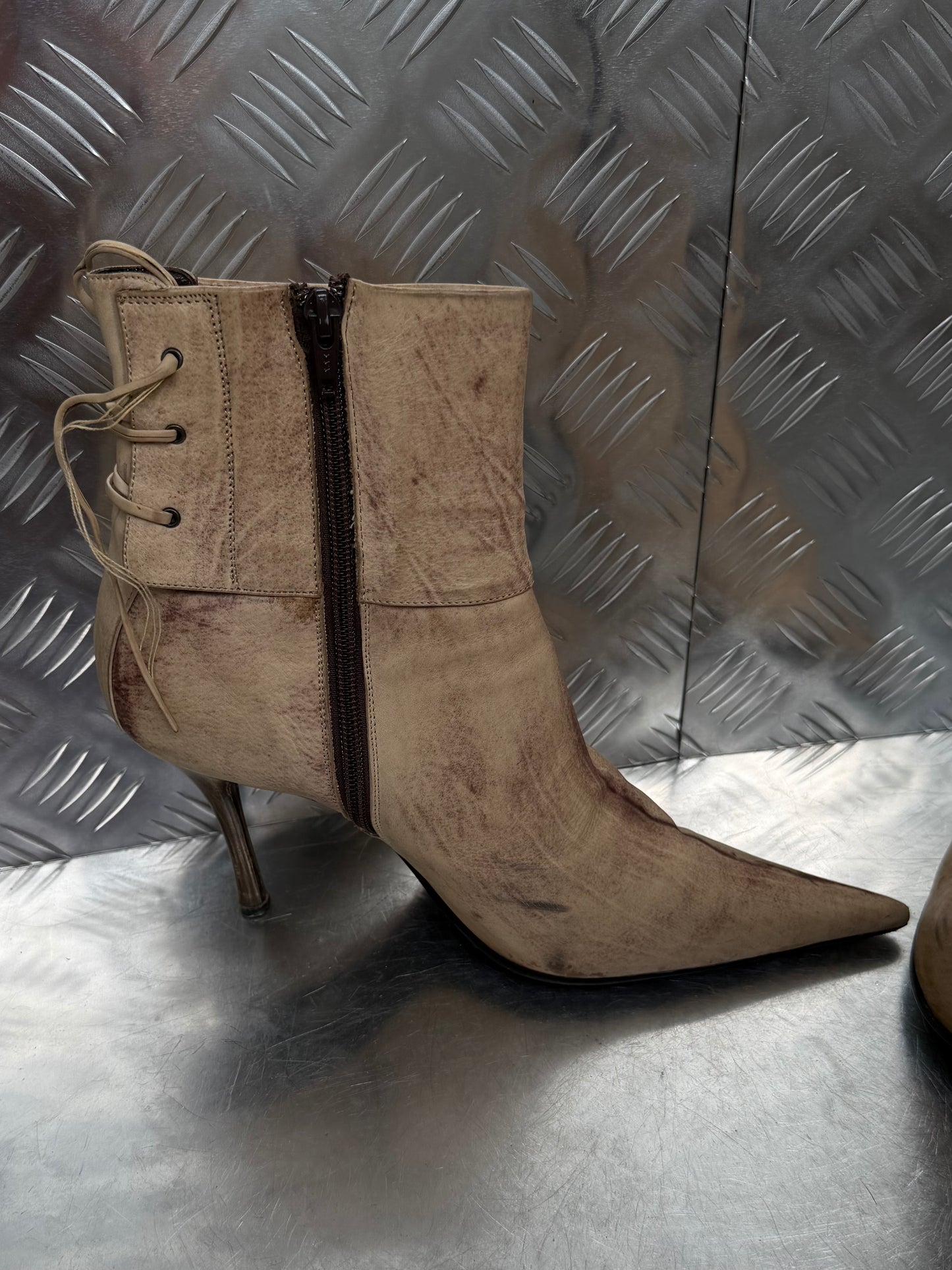 Vintage Loretta Pettinari boots TWINKLING GLOBAL