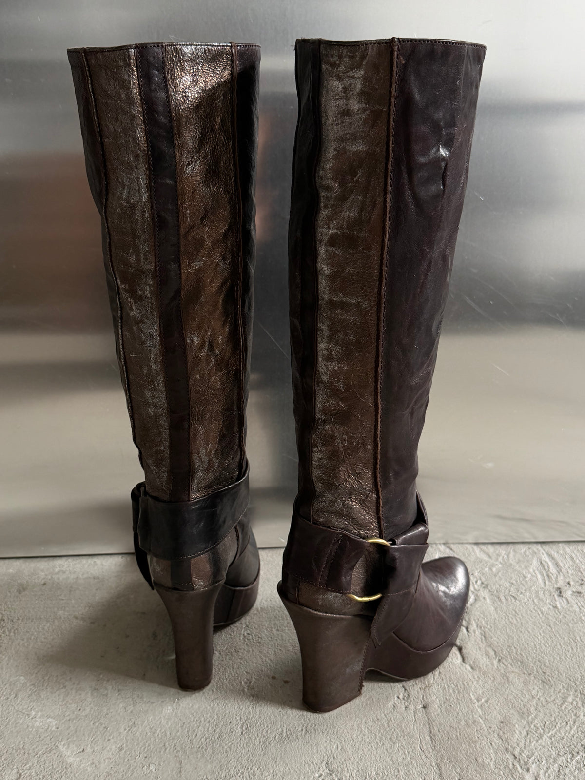 Vintage Vic Matiē brown leather platform boots TWINKLING GLOBAL