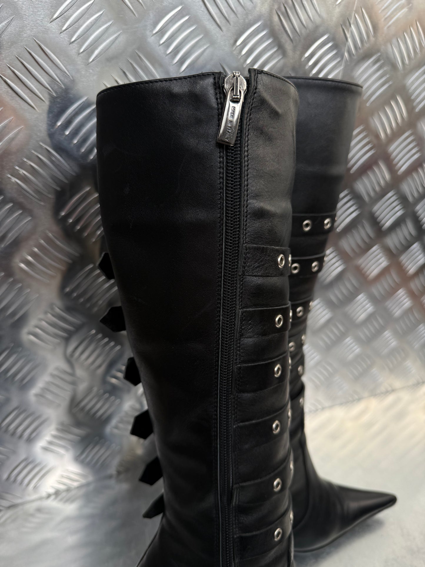 Vintage leather buckle boots TWINKLING GLOBAL