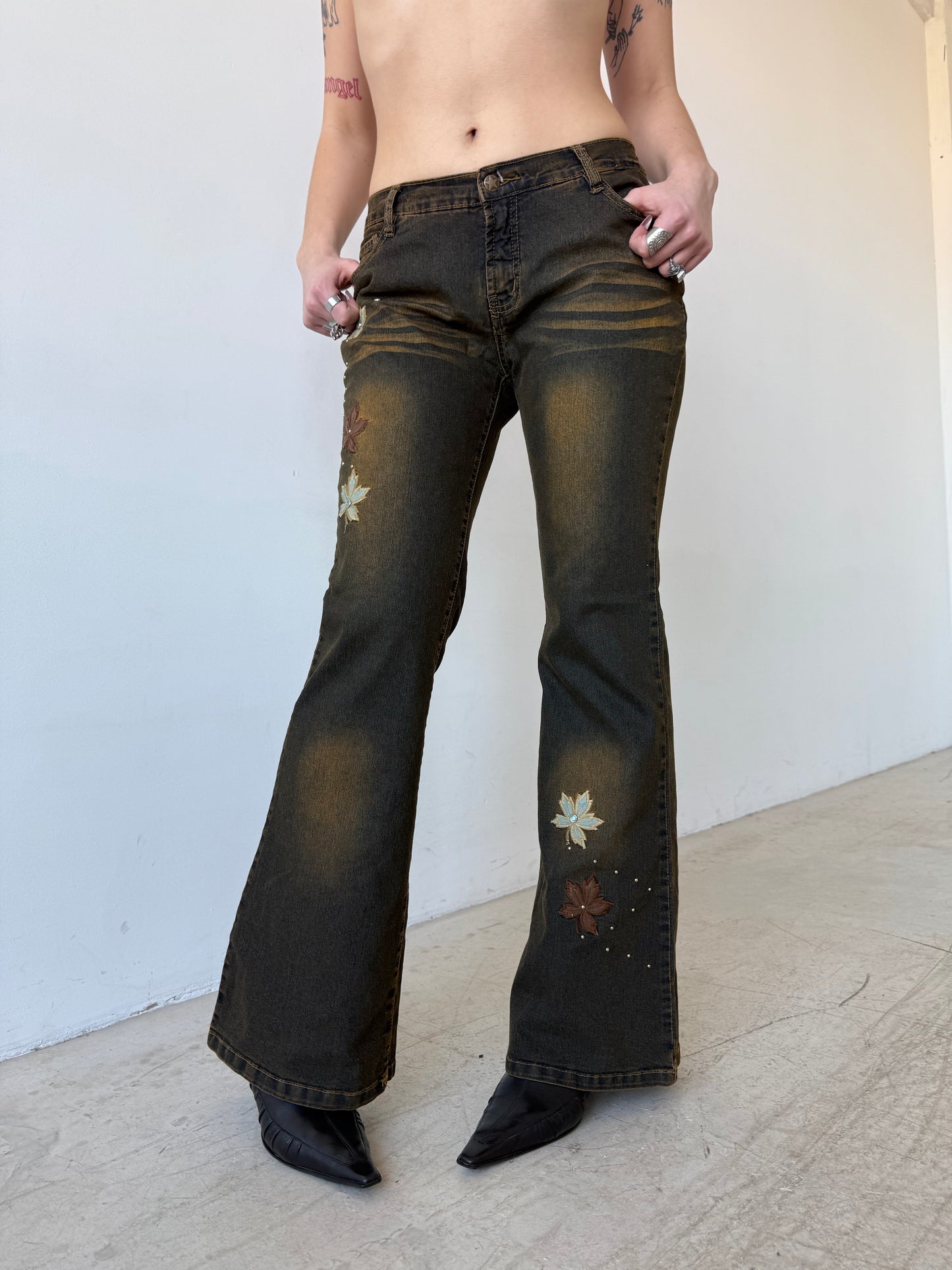 Vintage rust effect flared jeans TWINKLING GLOBAL