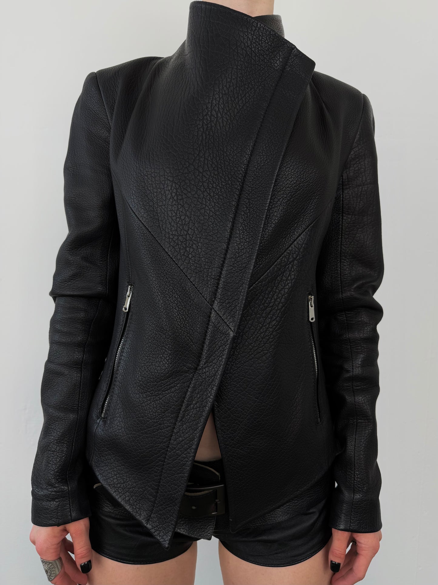 Vintage asymmetrical leather jacket TWINKLING GLOBAL
