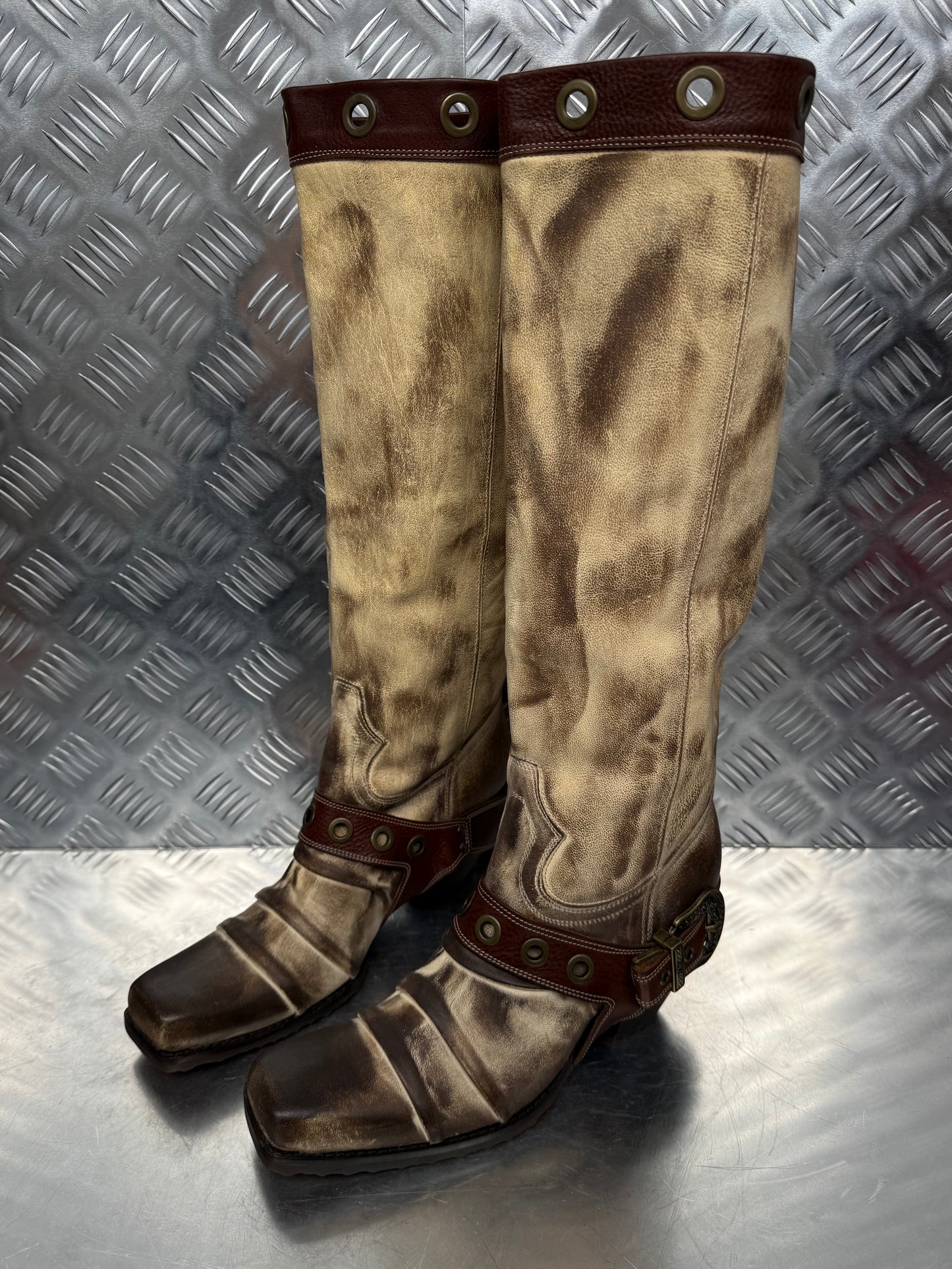 Vintage leather cowboy boots Carlo Pazolini TWINKLING GLOBAL