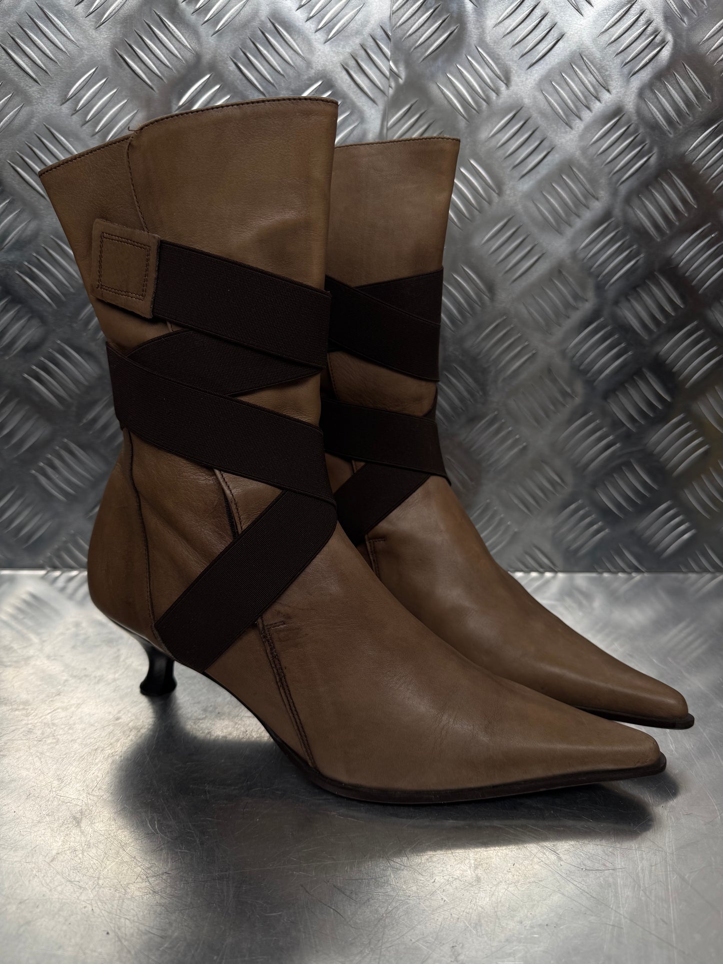 Vintage leather moto style ankle boots TWINKLING GLOBAL