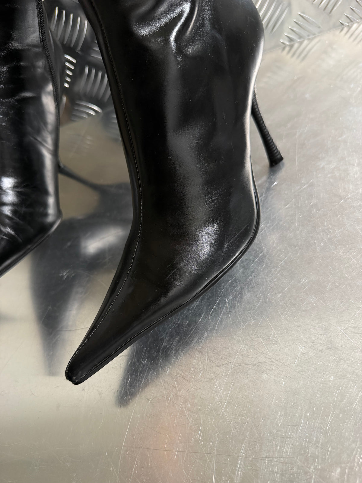 Vintage patent leather boots with fur TWINKLING GLOBAL