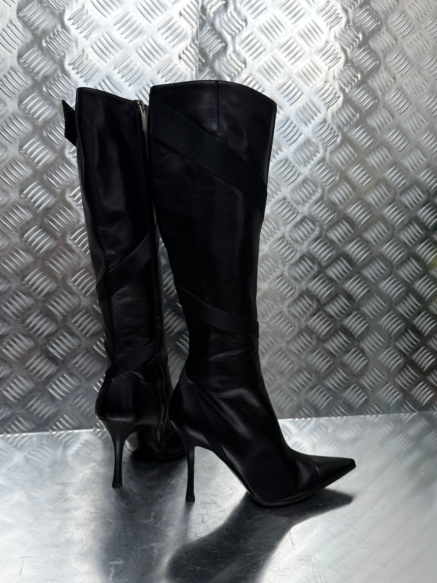 Vintage black leather knee-high boots Twinkling Global