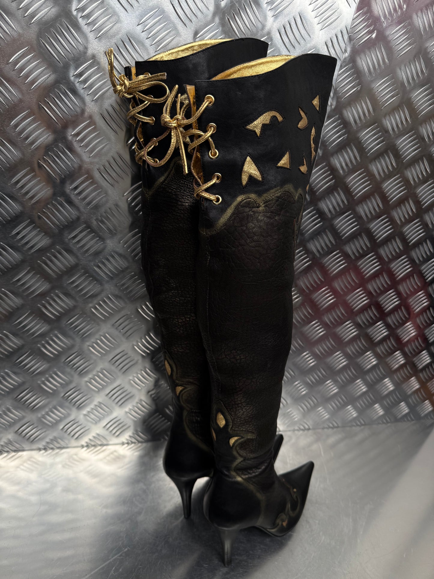 Vintage leather over-the-knee boots TWINKLING GLOBAL