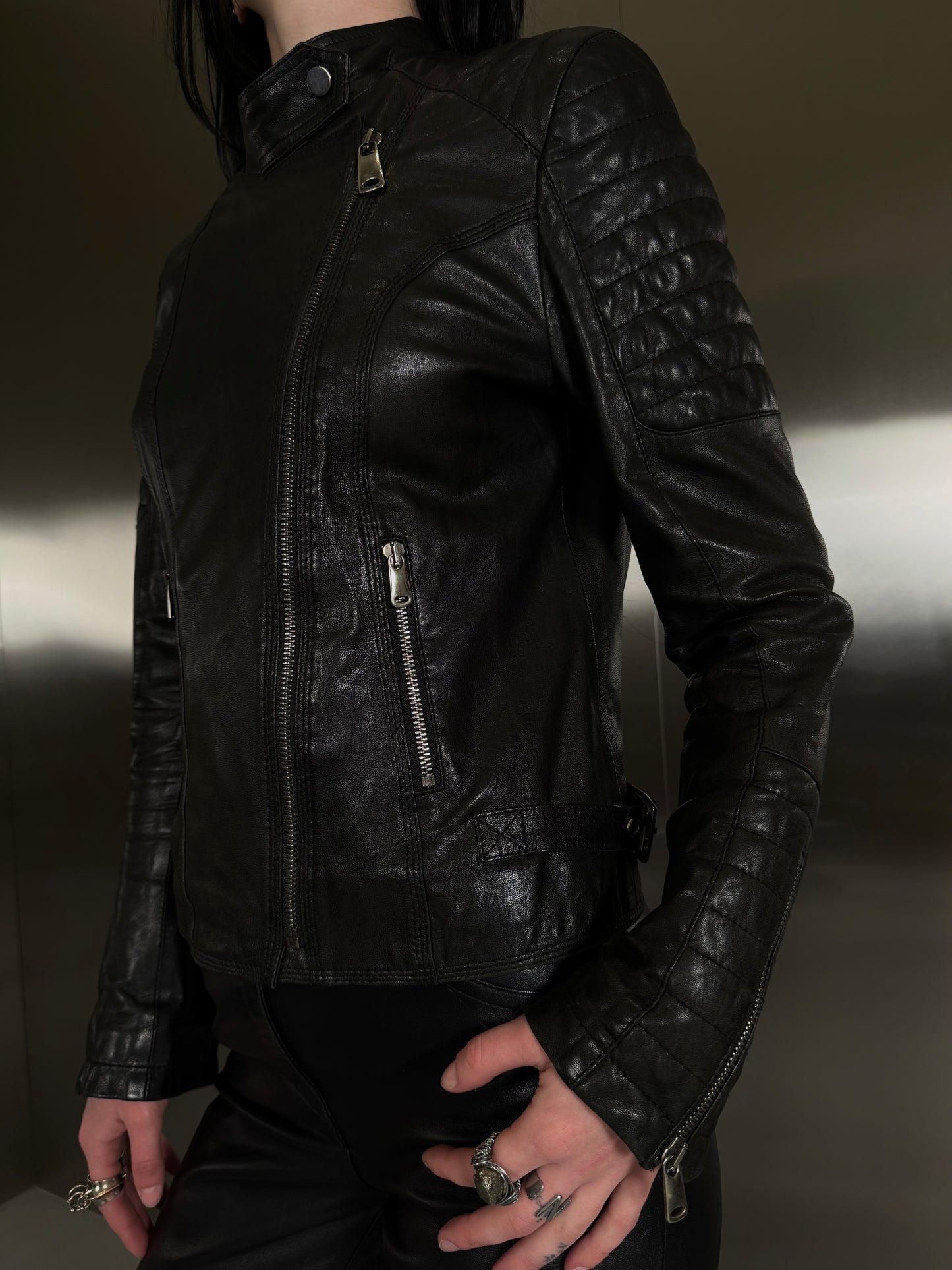 Vintage leather jacket TWINKLING GLOBAL