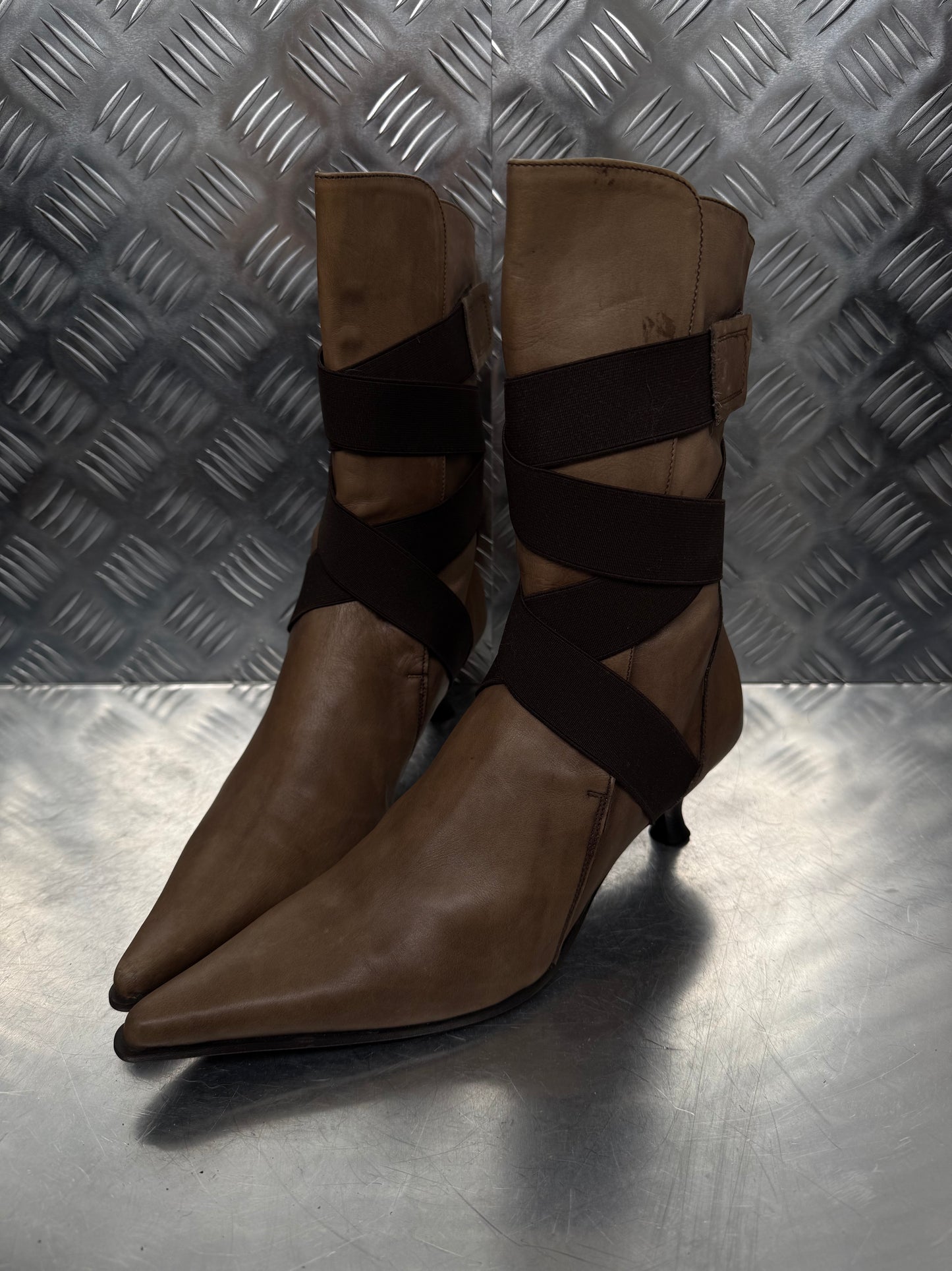 Vintage leather moto style ankle boots TWINKLING GLOBAL