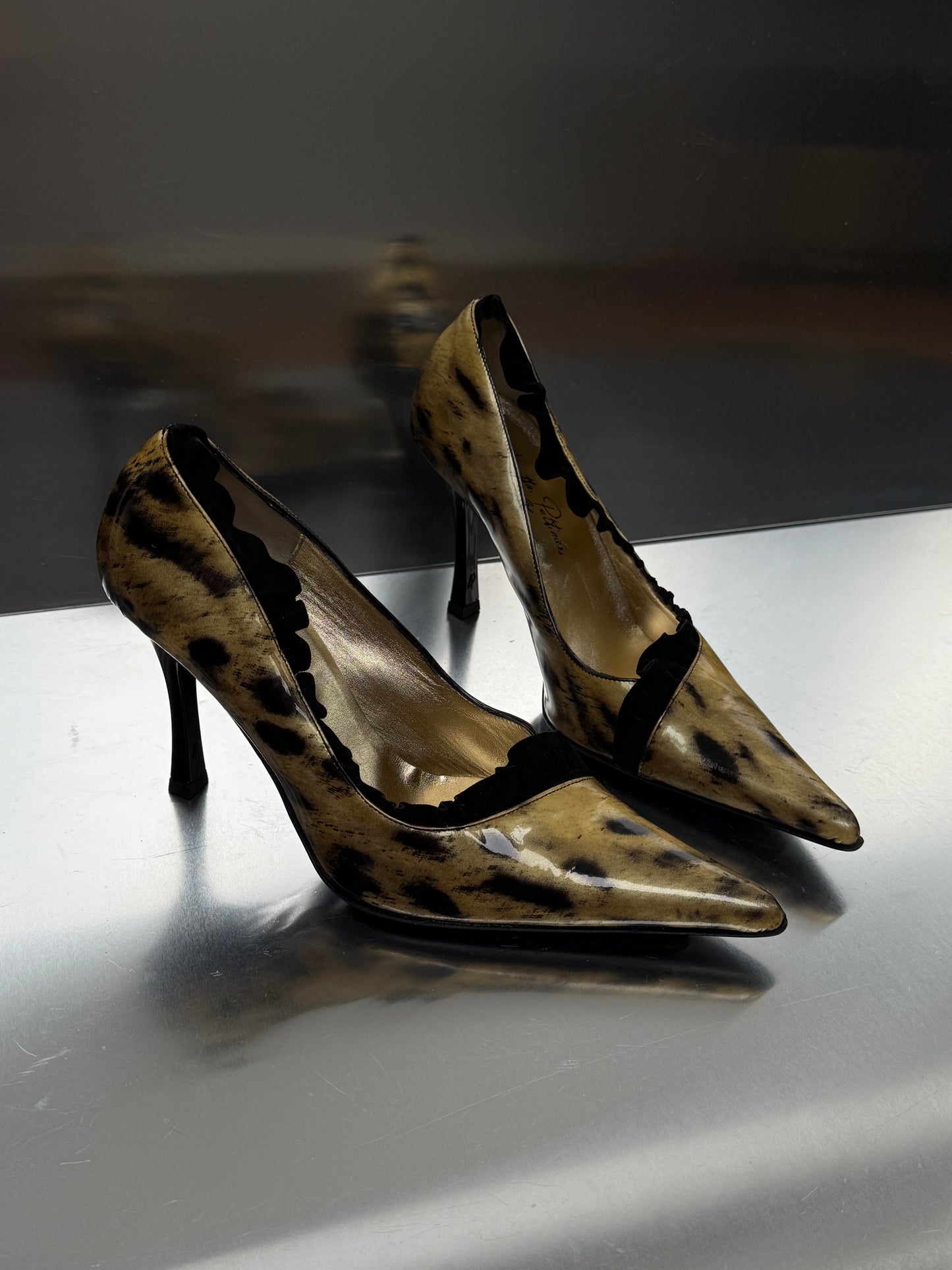 Vintage Leather Leopard Heels - TWINKLING GLOBAL