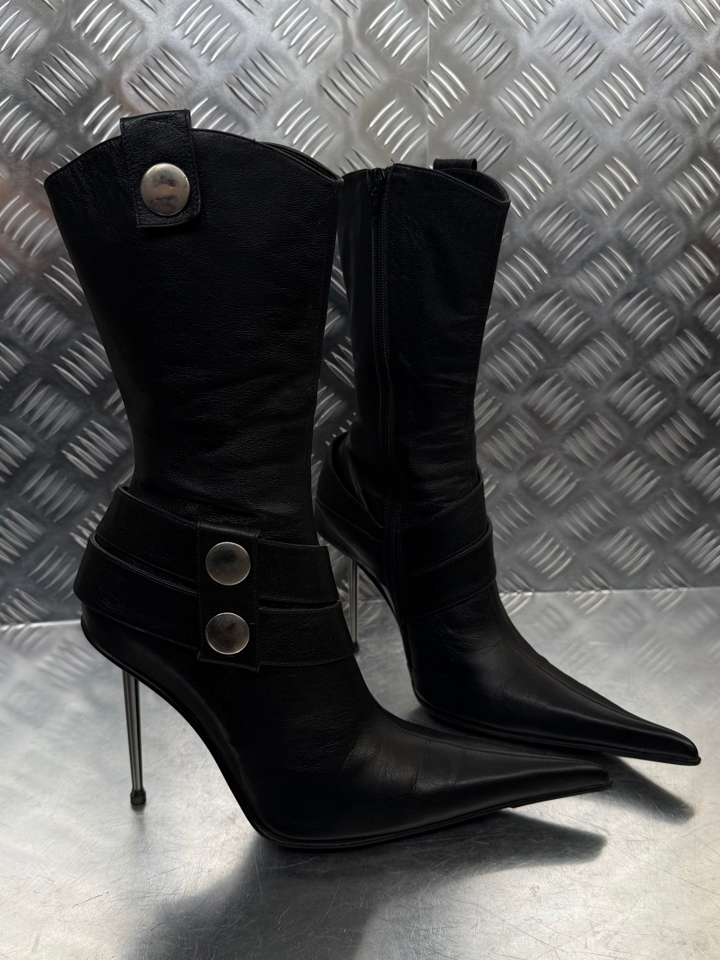 Vintage pointed leather boots TWINKLING GLOBAL