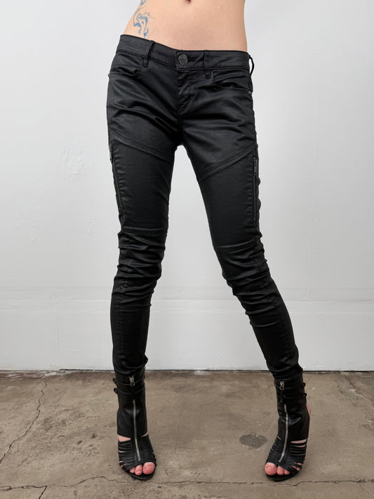 Waxed Y2K jeans by Guess TWINKLING GLOBAL