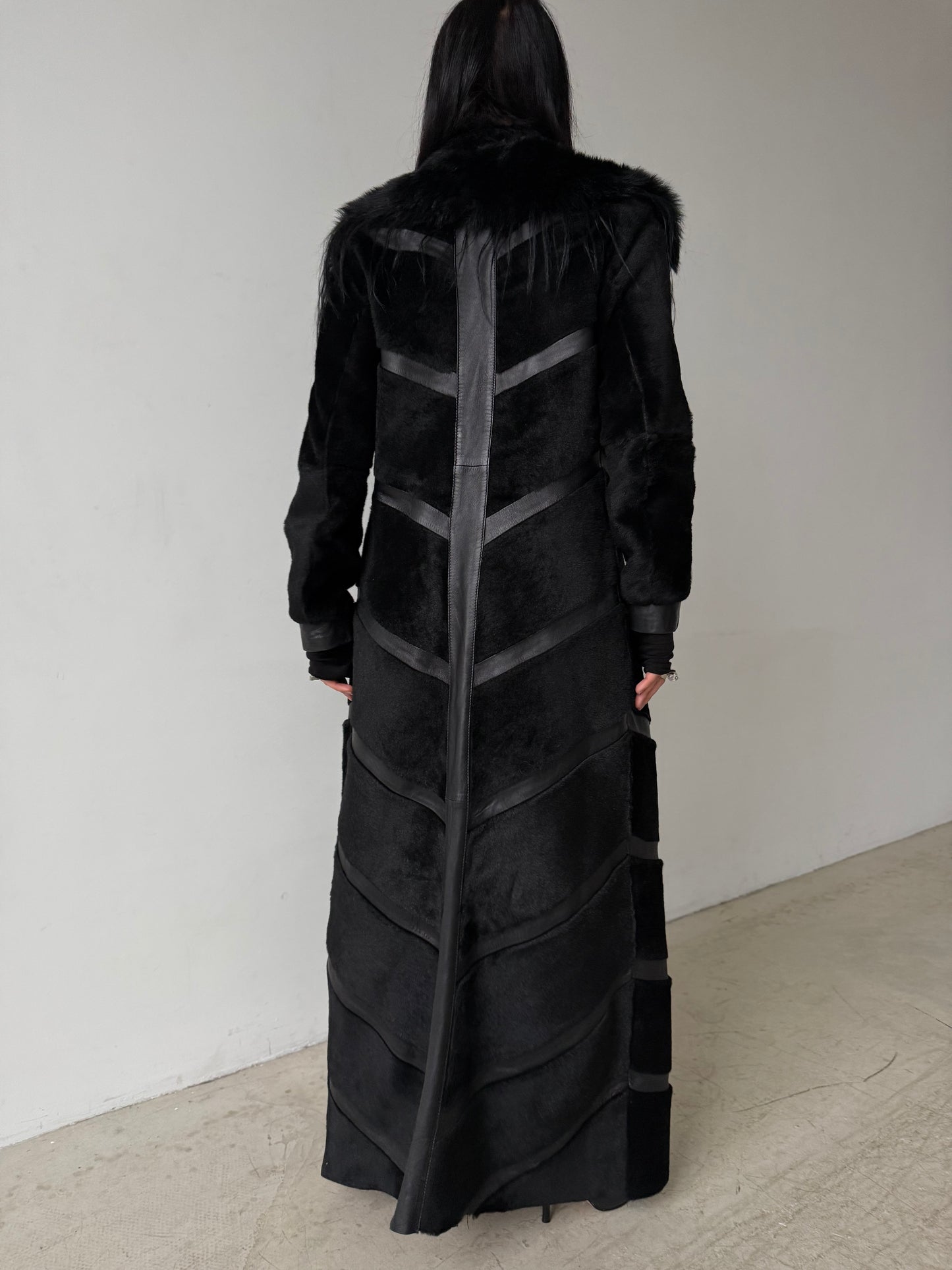 Vintage Black Leather Long Coat TWINKLING GLOBAL