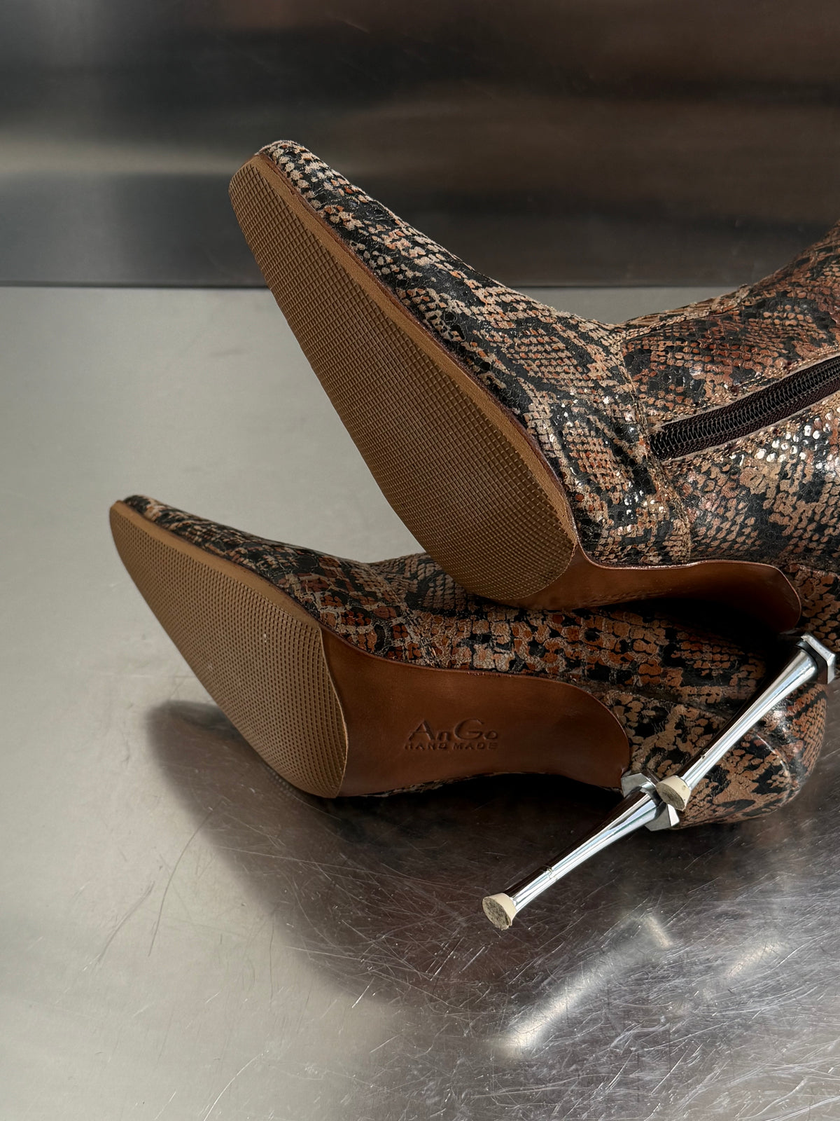 Vintage brown leather boots with metal heel TWINKLING GLOBAL