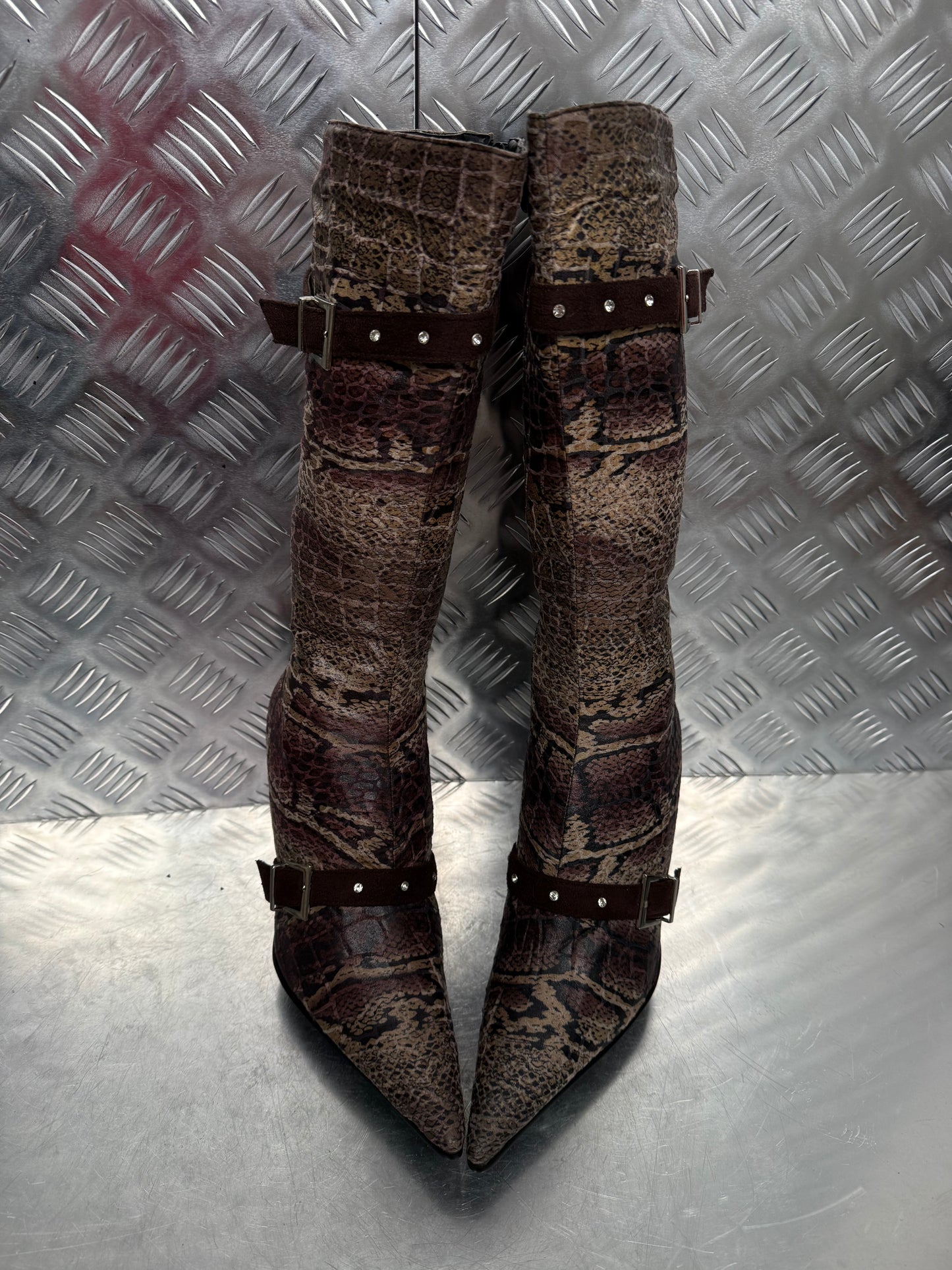 Vintage textile knee-high boots TWINKLING GLOBAL