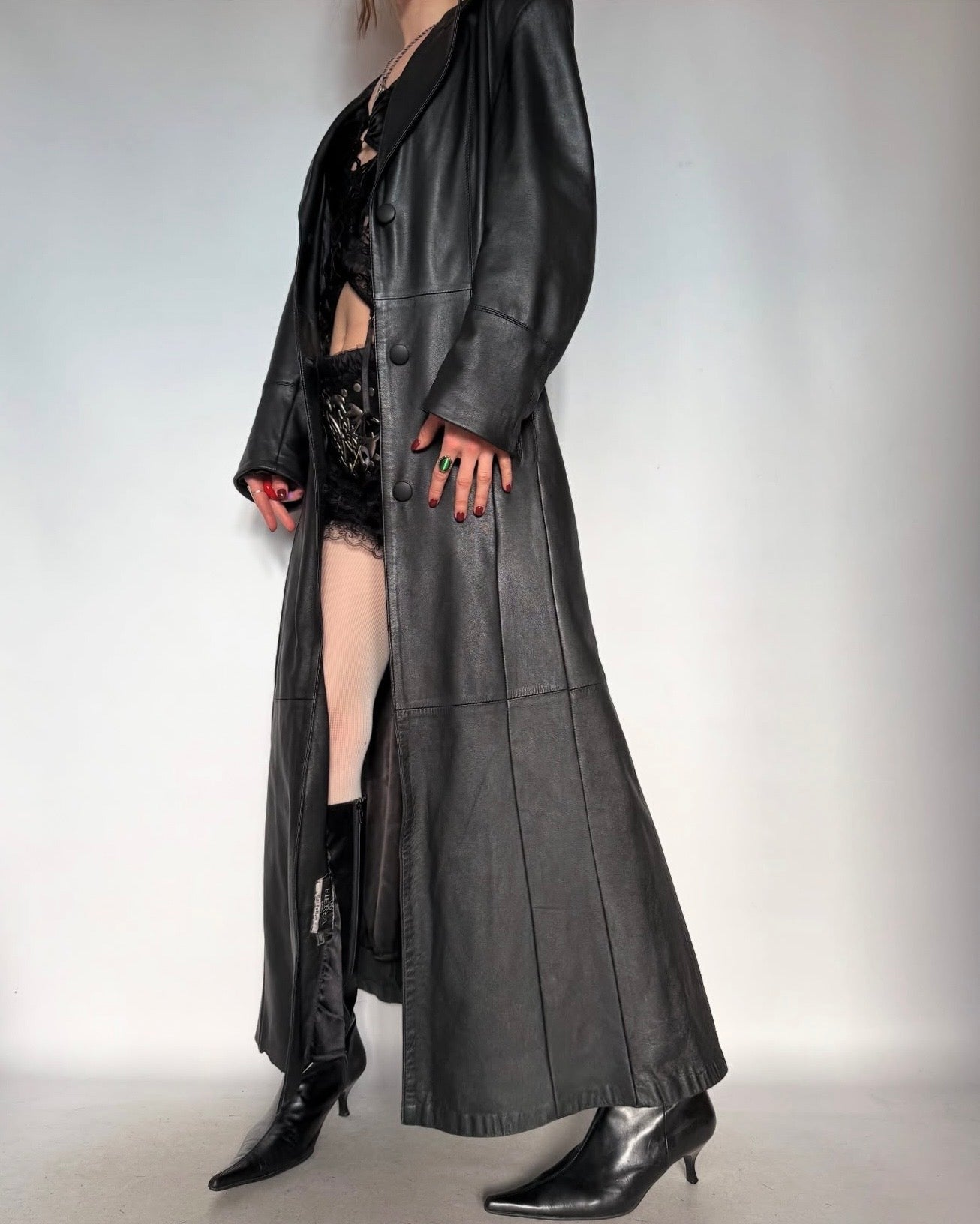 Vintage leather long coat Twinkling Global