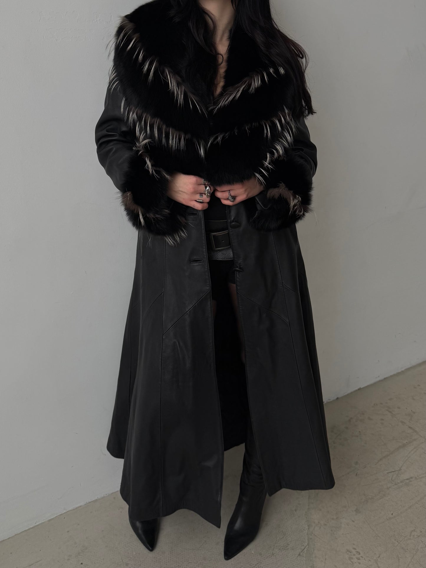 Vintage genuine leather maxi coat TWINKLING GLOBAL