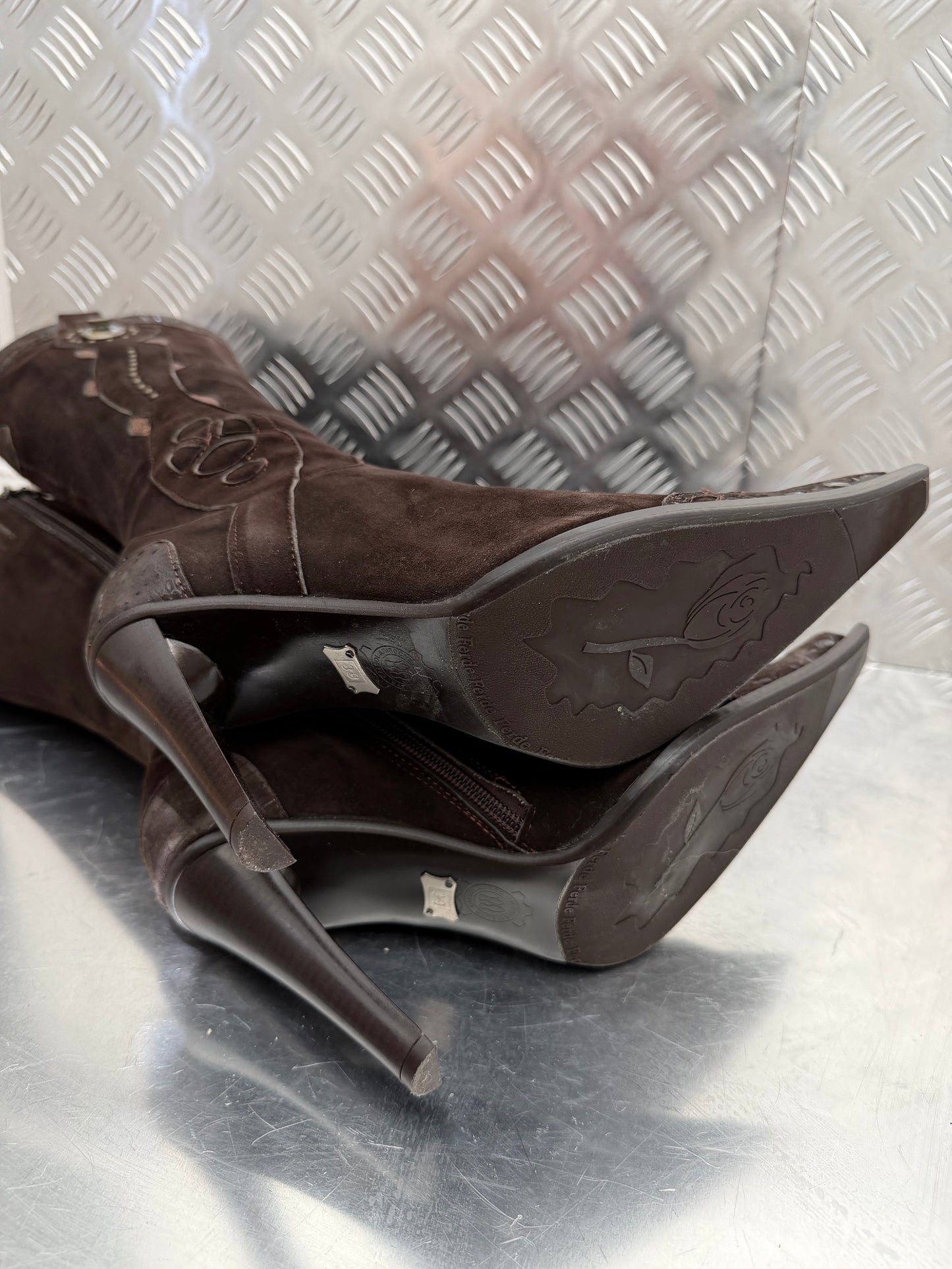 Vintage Ferre cowboy-style leather boots TWINKLING GLOBAL