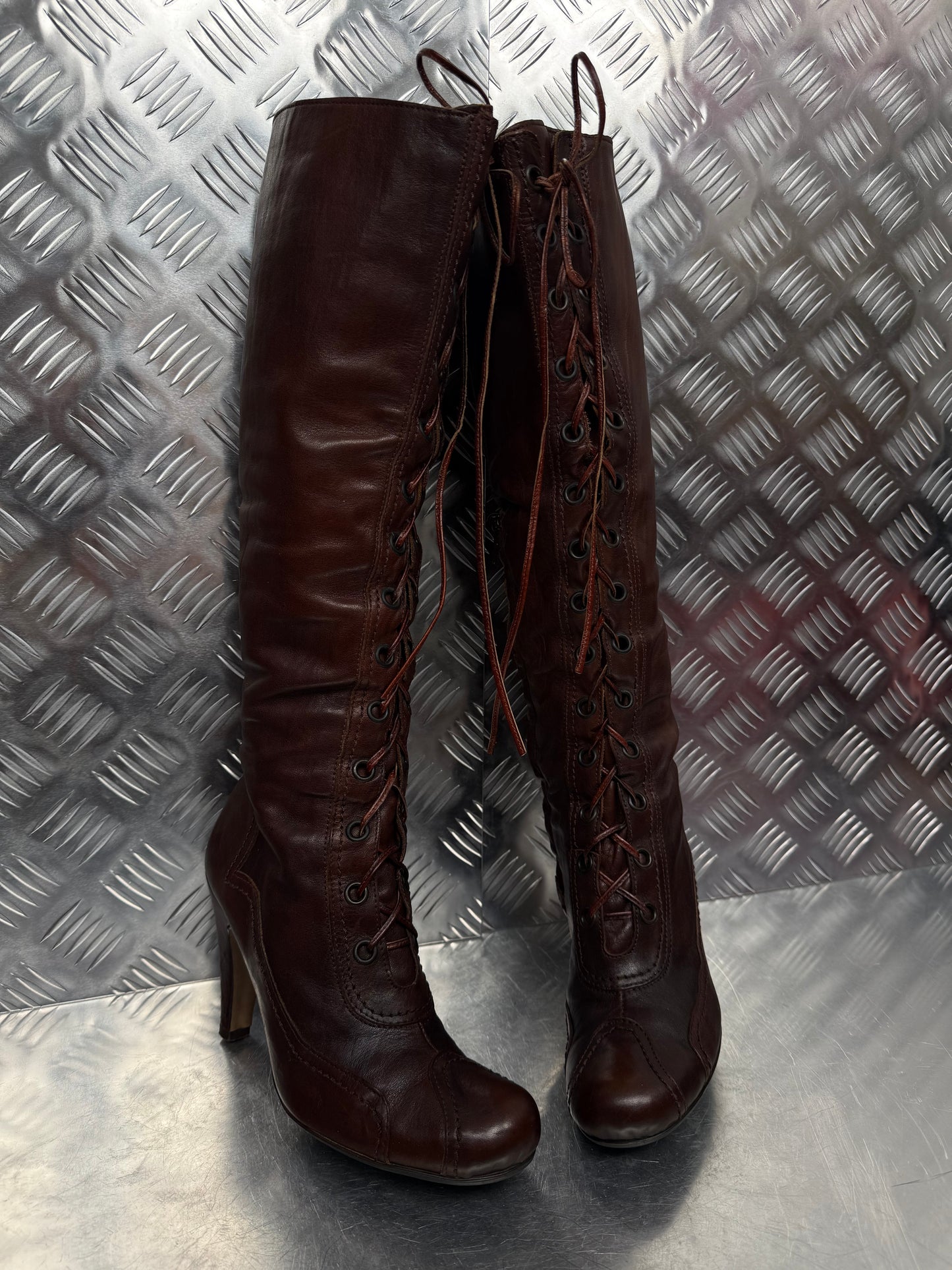 Vintage lace-up leather boots TWINKLING GLOBAL