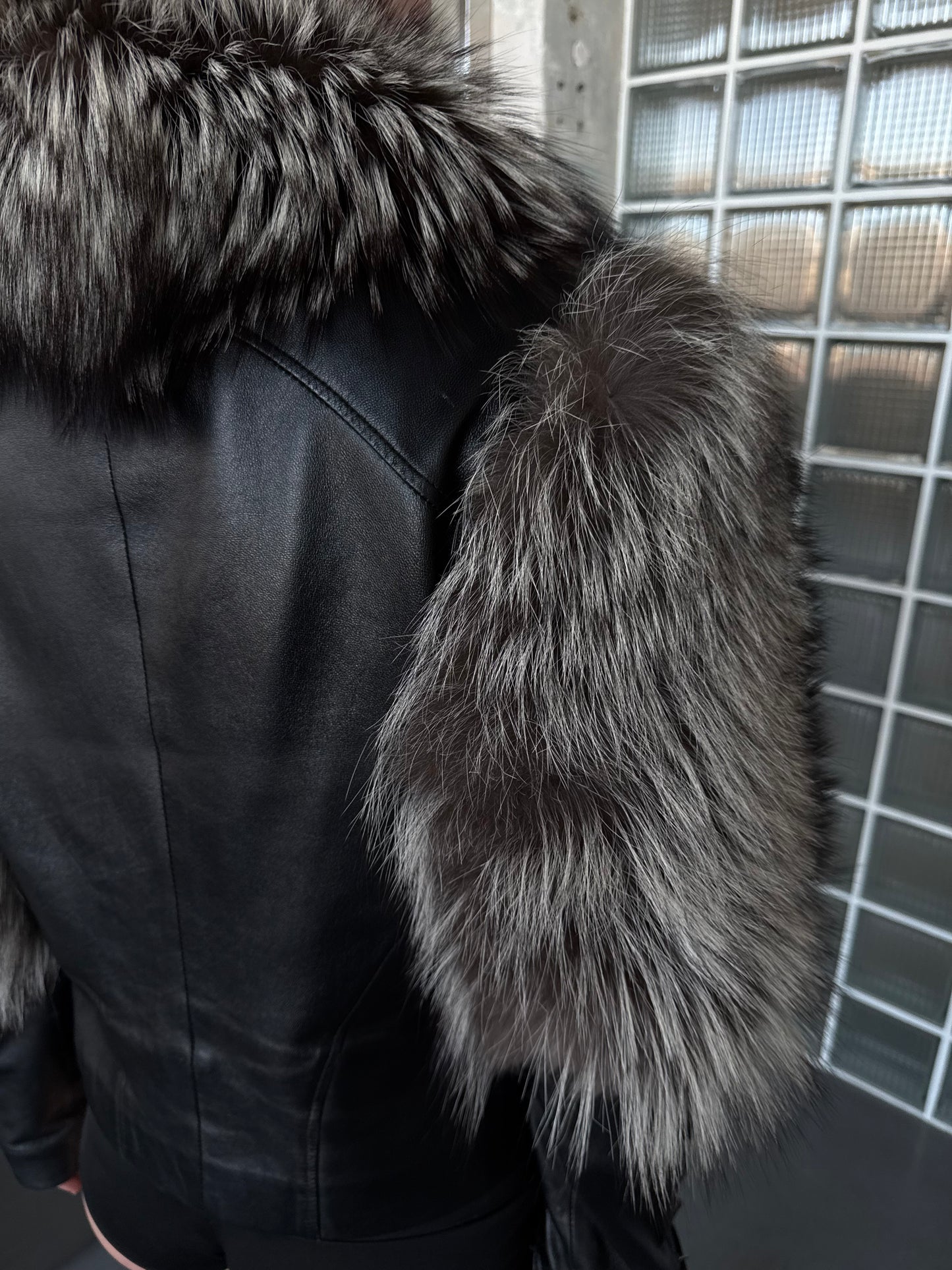 Vintage leather jacket TWINKLING GLOBAL