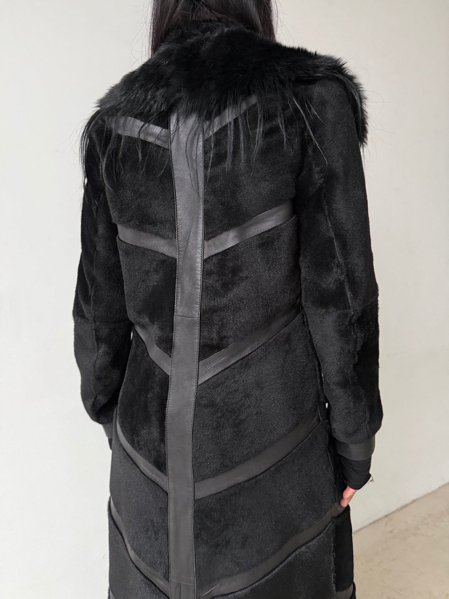 Vintage Black Leather Long Coat TWINKLING GLOBAL