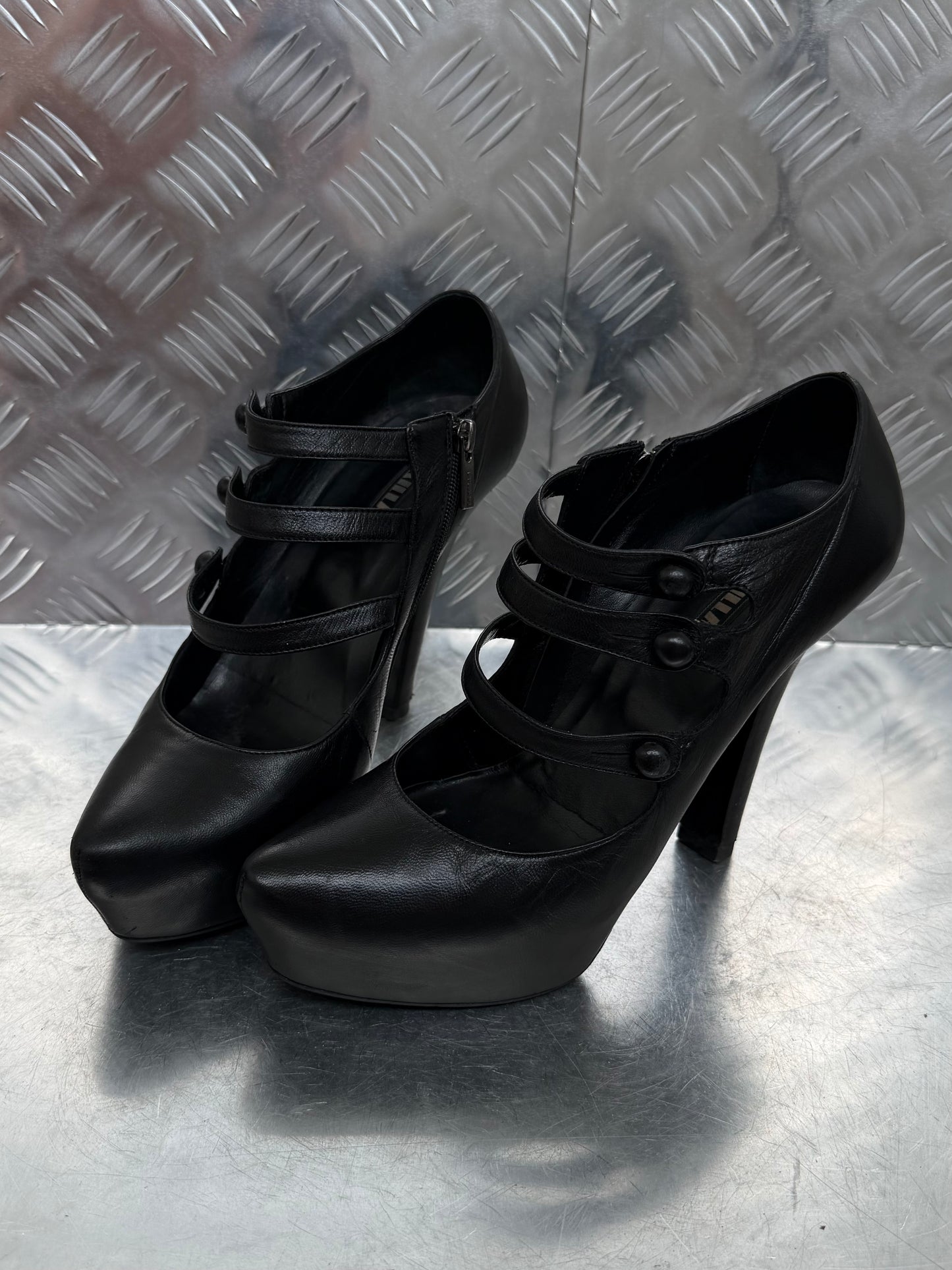 Vintage Le Silla leather platform heels TWINKLING GLOBAL