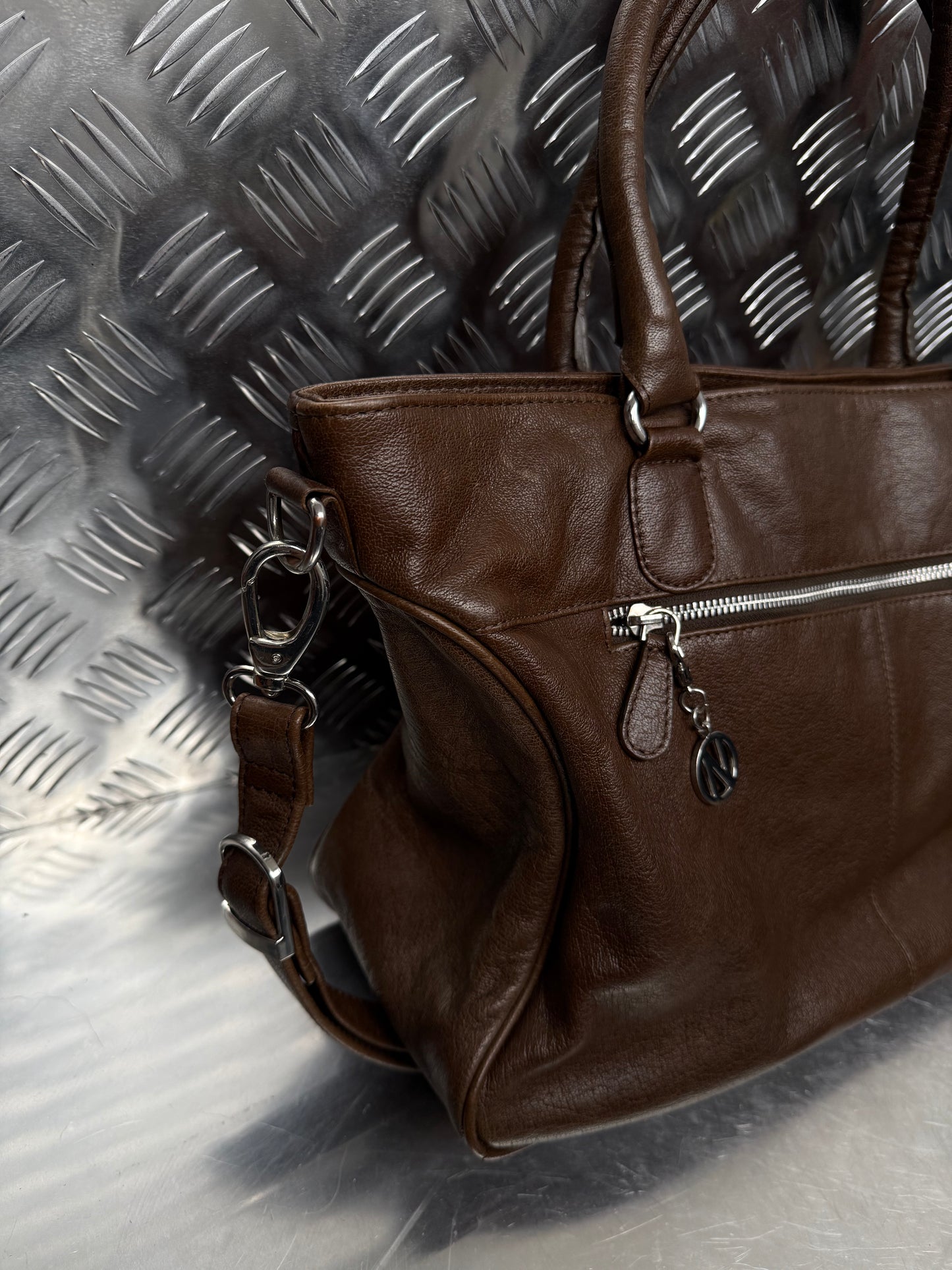Vintage leather bag TWINKLING GLOBAL